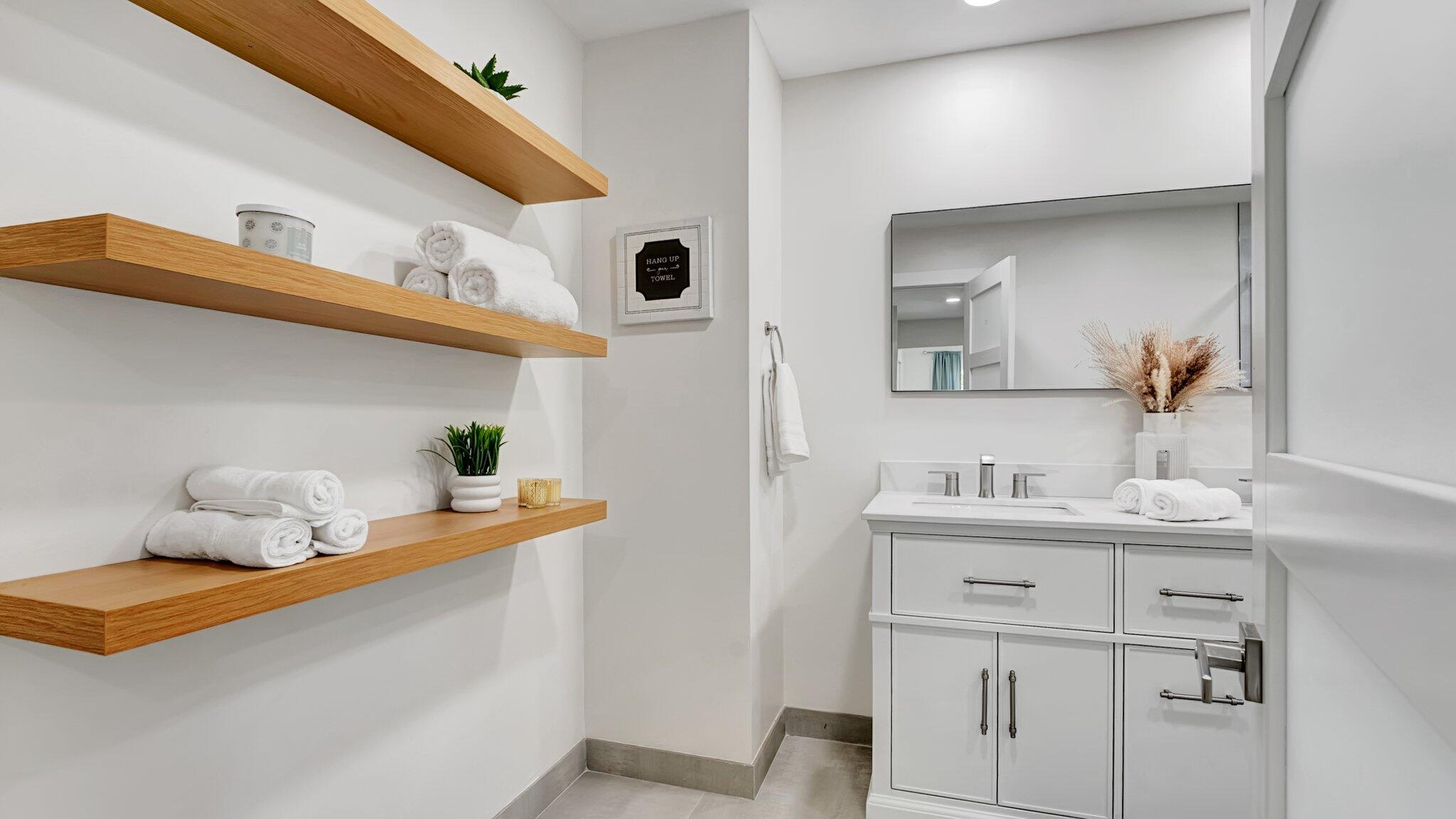 Delray Beach, Florida, 33444, United States, 6 Bedrooms Bedrooms, ,4 BathroomsBathrooms,Residential,For Sale,1836889