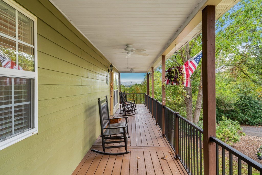 Young Harris, Georgia, 30582, United States, 4 Bedrooms Bedrooms, ,4 BathroomsBathrooms,Residential,For Sale,1979770