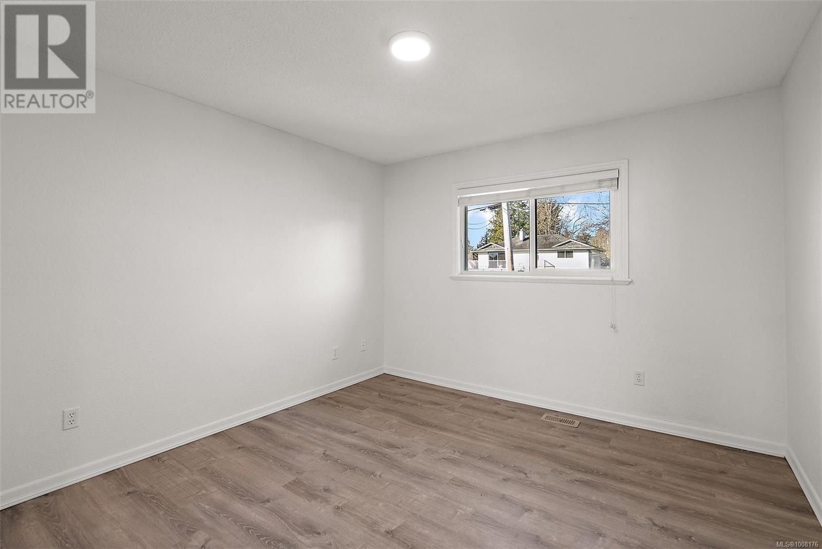 SIDNEY, British Columbia, V8L 2T6, CA, 3 Bedrooms Bedrooms, ,2 BathroomsBathrooms,Residential,For Sale,1906024