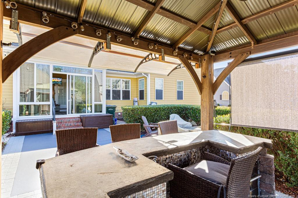 Fayetteville, North Carolina, 28312, United States, 5 Bedrooms Bedrooms, ,4 BathroomsBathrooms,Residential,For Sale,2001884