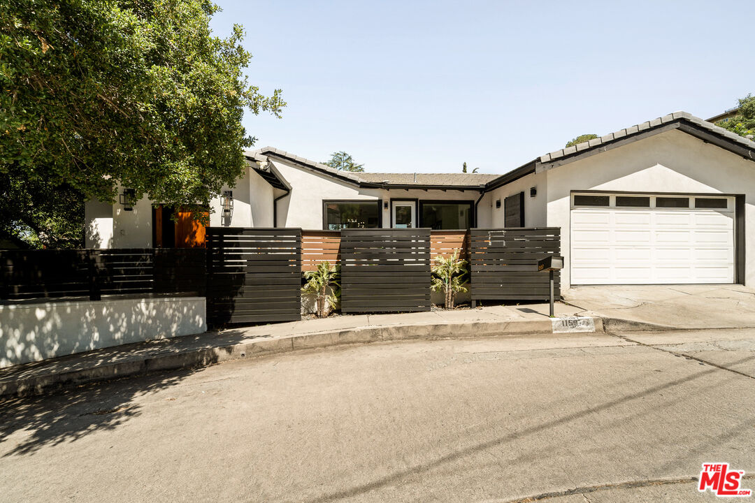 Studio City, California, 91604, United States, 5 Bedrooms Bedrooms, ,5 BathroomsBathrooms,Residential,For Sale,1827370