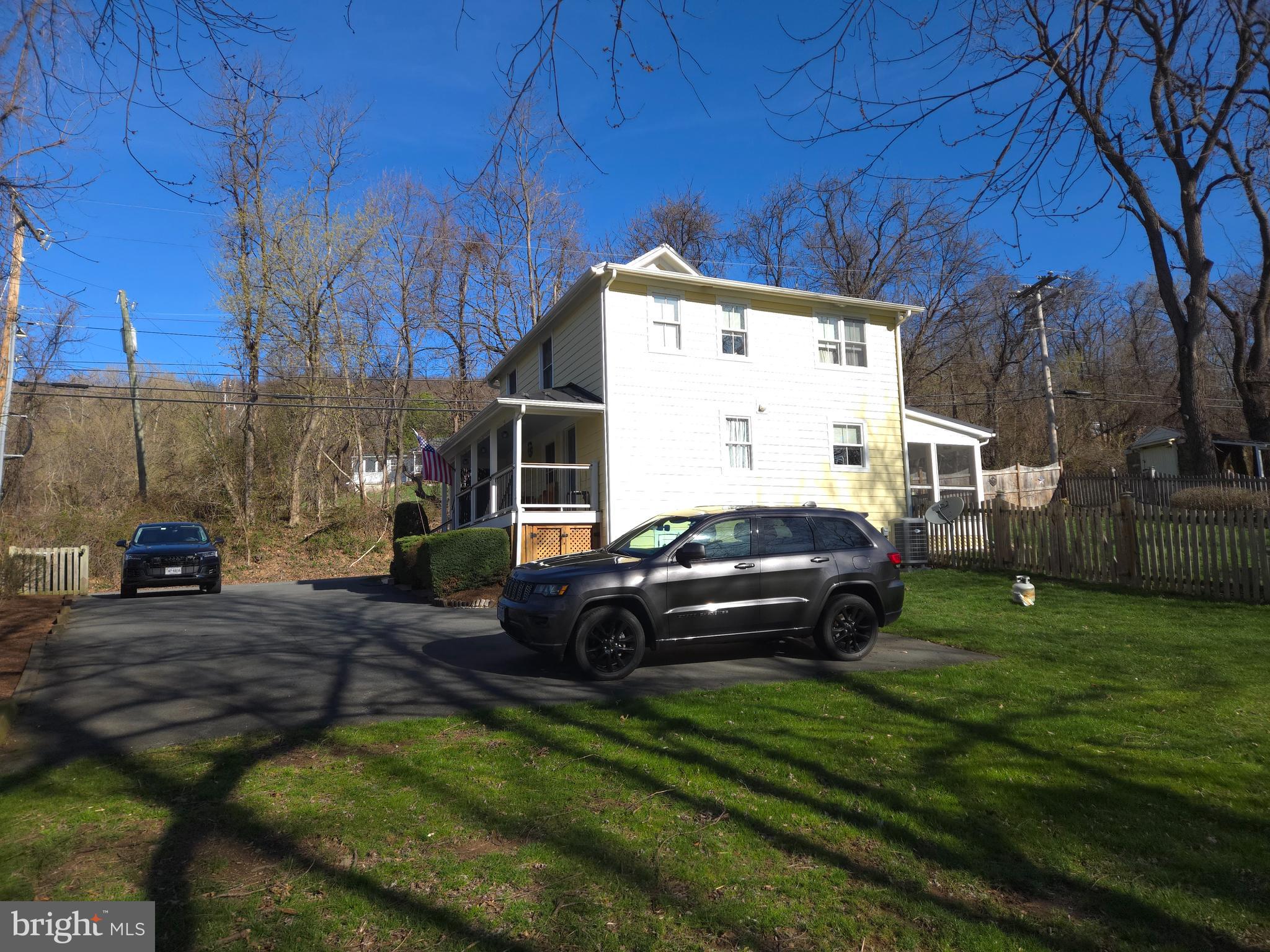 Bluemont, Virginia, 20135, United States, 3 Bedrooms Bedrooms, ,2 BathroomsBathrooms,Residential,For Sale,2049202