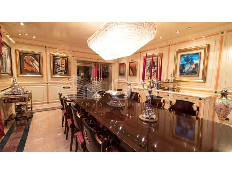 Andorra la Vella, Andorra, AD, 5 Bedrooms Bedrooms, ,4 BathroomsBathrooms,Residential,For Sale,1627592