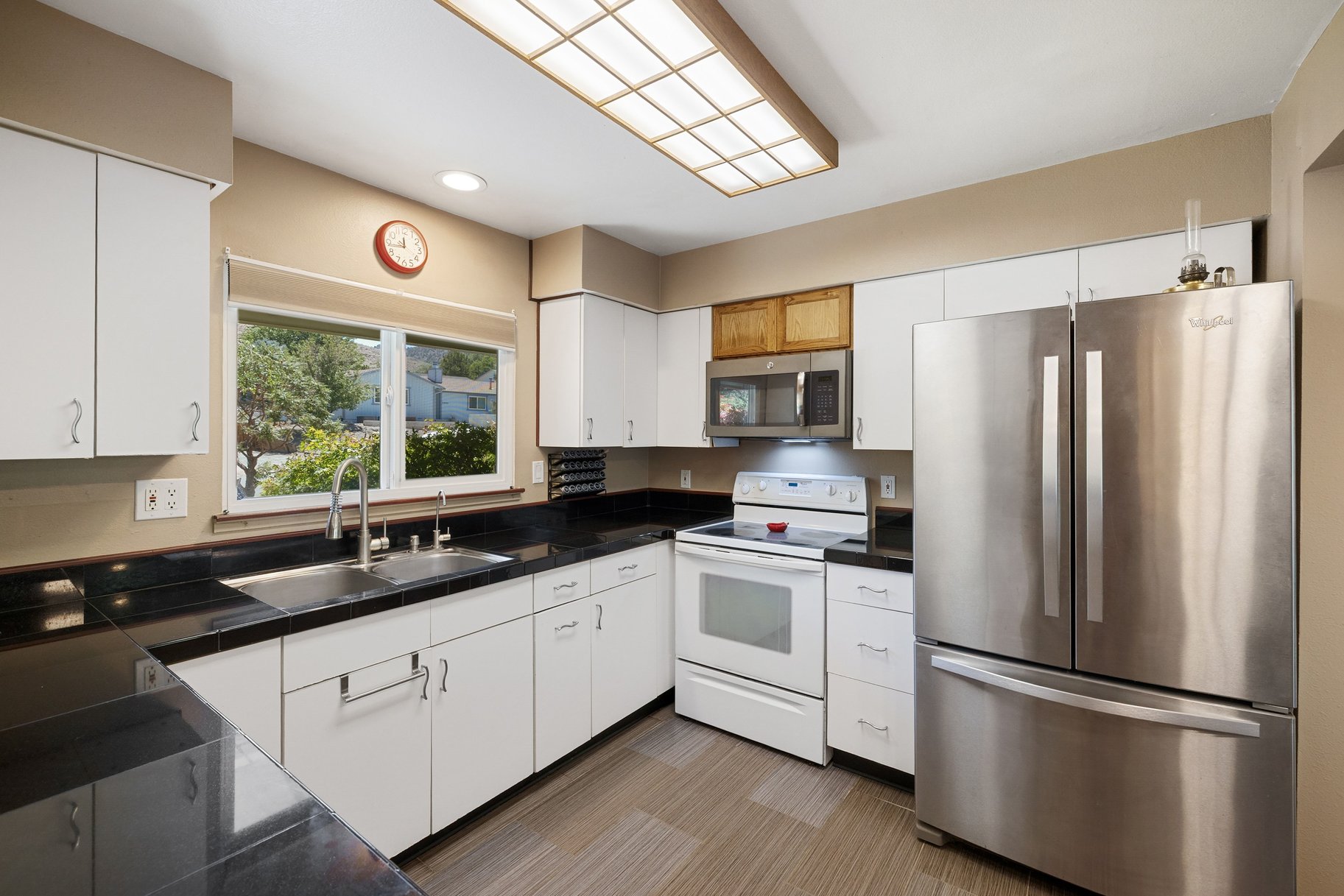  exceptional residence in a neighborhood where  homes seldom become available - 物件實景