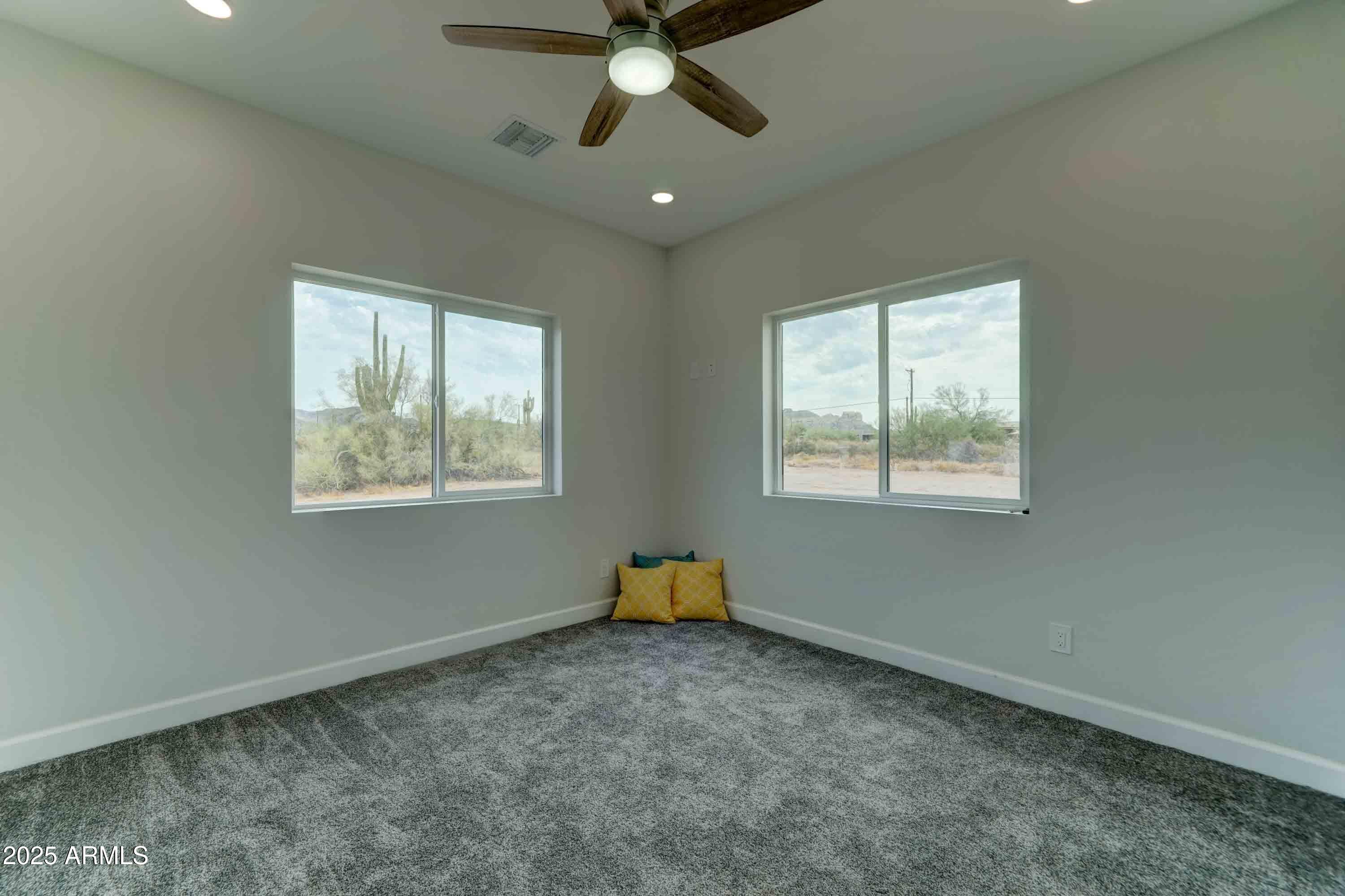 Apache Junction, Arizona, 85119, United States, 3 Bedrooms Bedrooms, ,Residential,For Sale,1917625