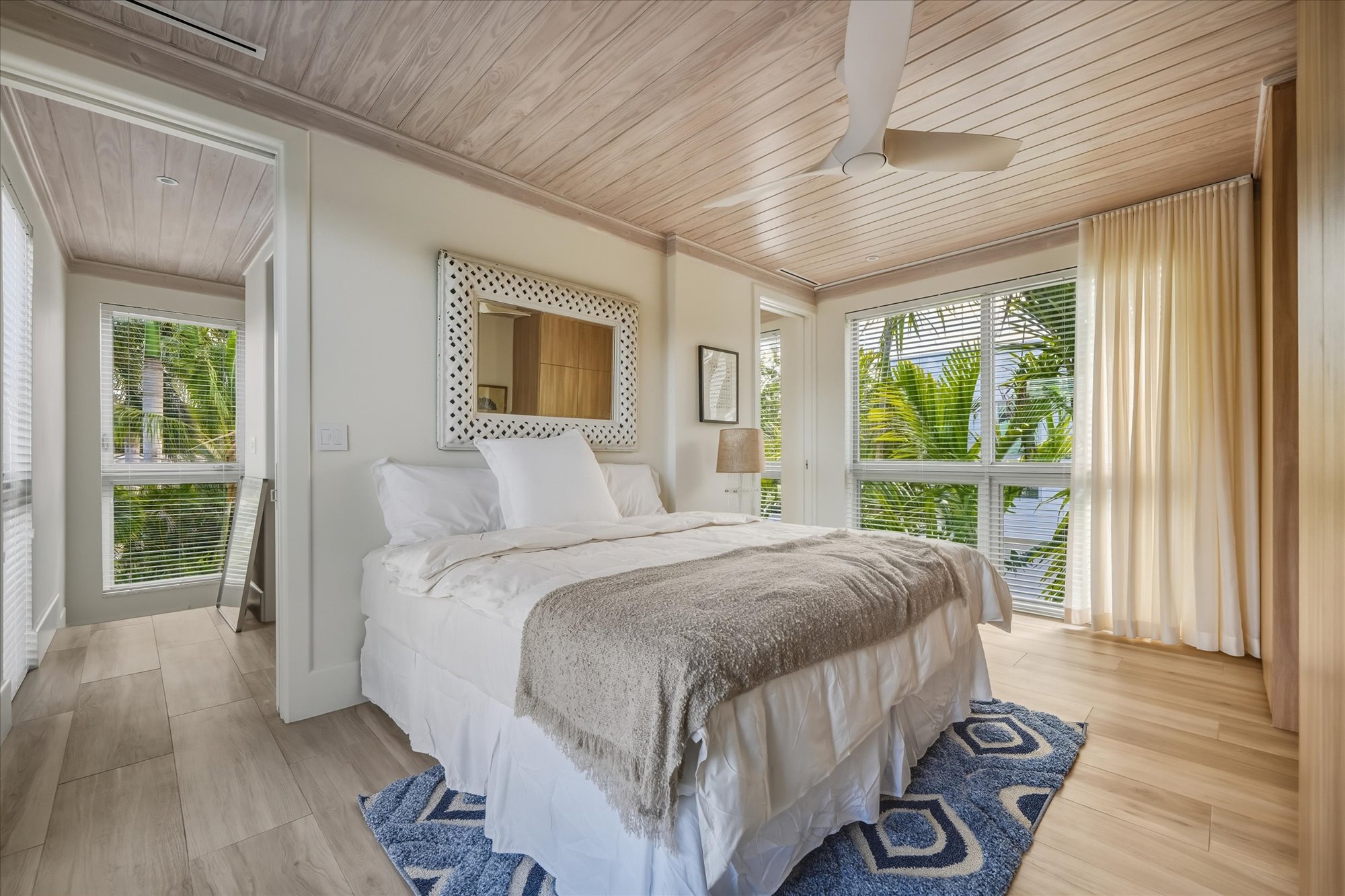  Canal-front Estate - 物件實景