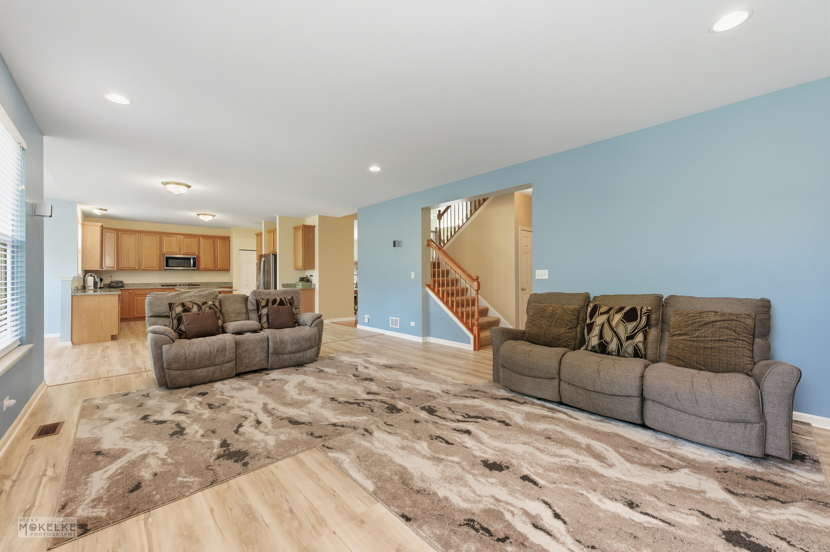 Oswego, Illinois, 60543, United States, 4 Bedrooms Bedrooms, ,3 BathroomsBathrooms,Residential,For Sale,1960822