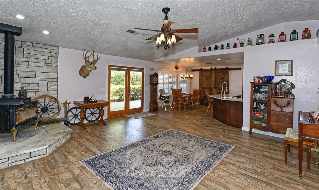 Oak Hills, California, 92344, United States, 4 Bedrooms Bedrooms, ,3 BathroomsBathrooms,Residential,For Sale,1942623