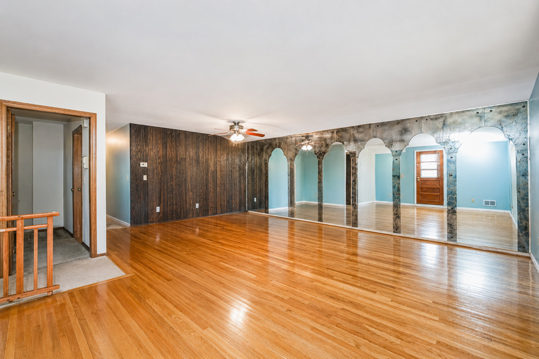  627 Lamoka Ave - 物件實景