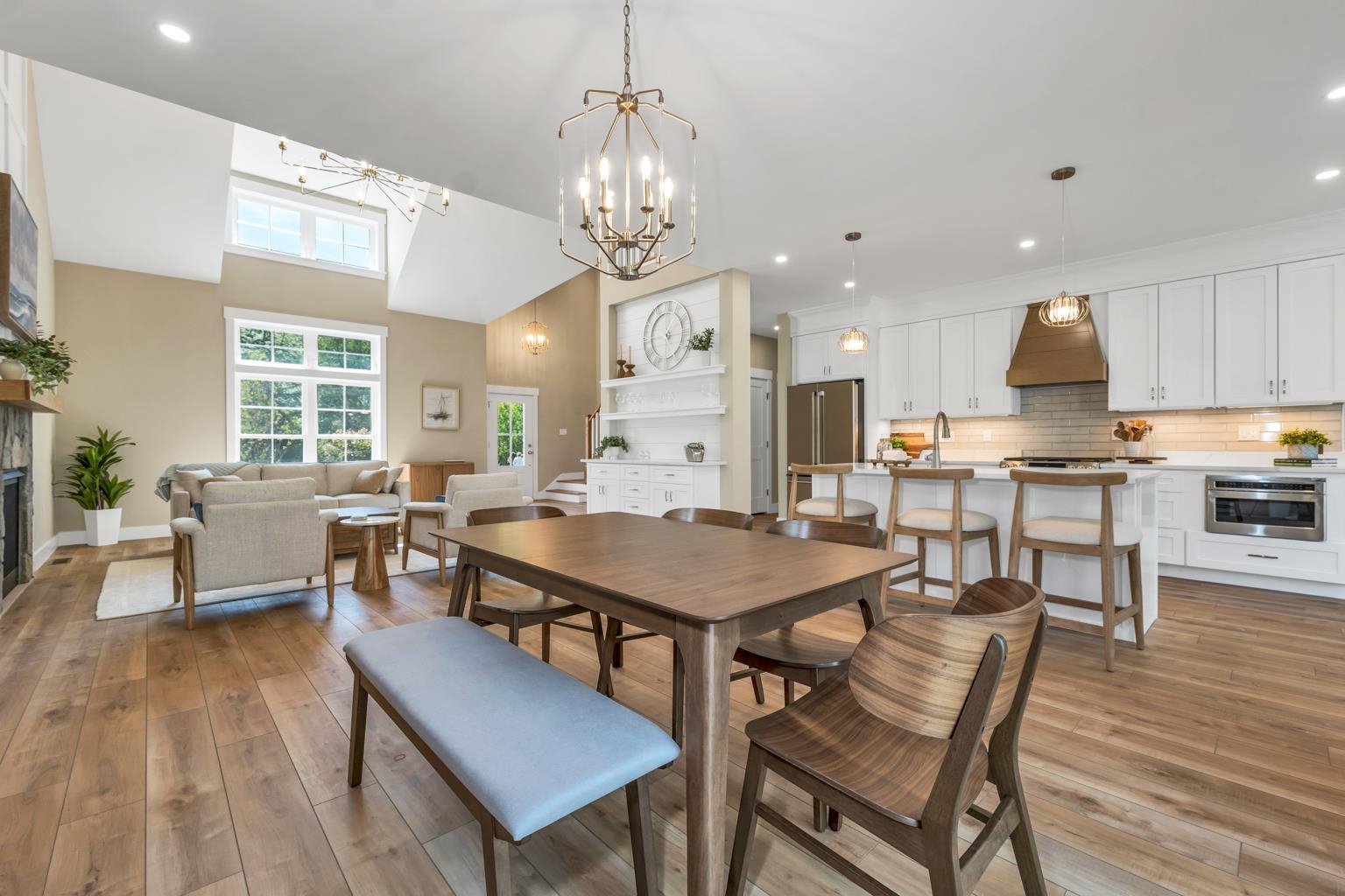 Laconia, New Hampshire, 03246, United States, 3 Bedrooms Bedrooms, ,3 BathroomsBathrooms,Residential,For Sale,1932606