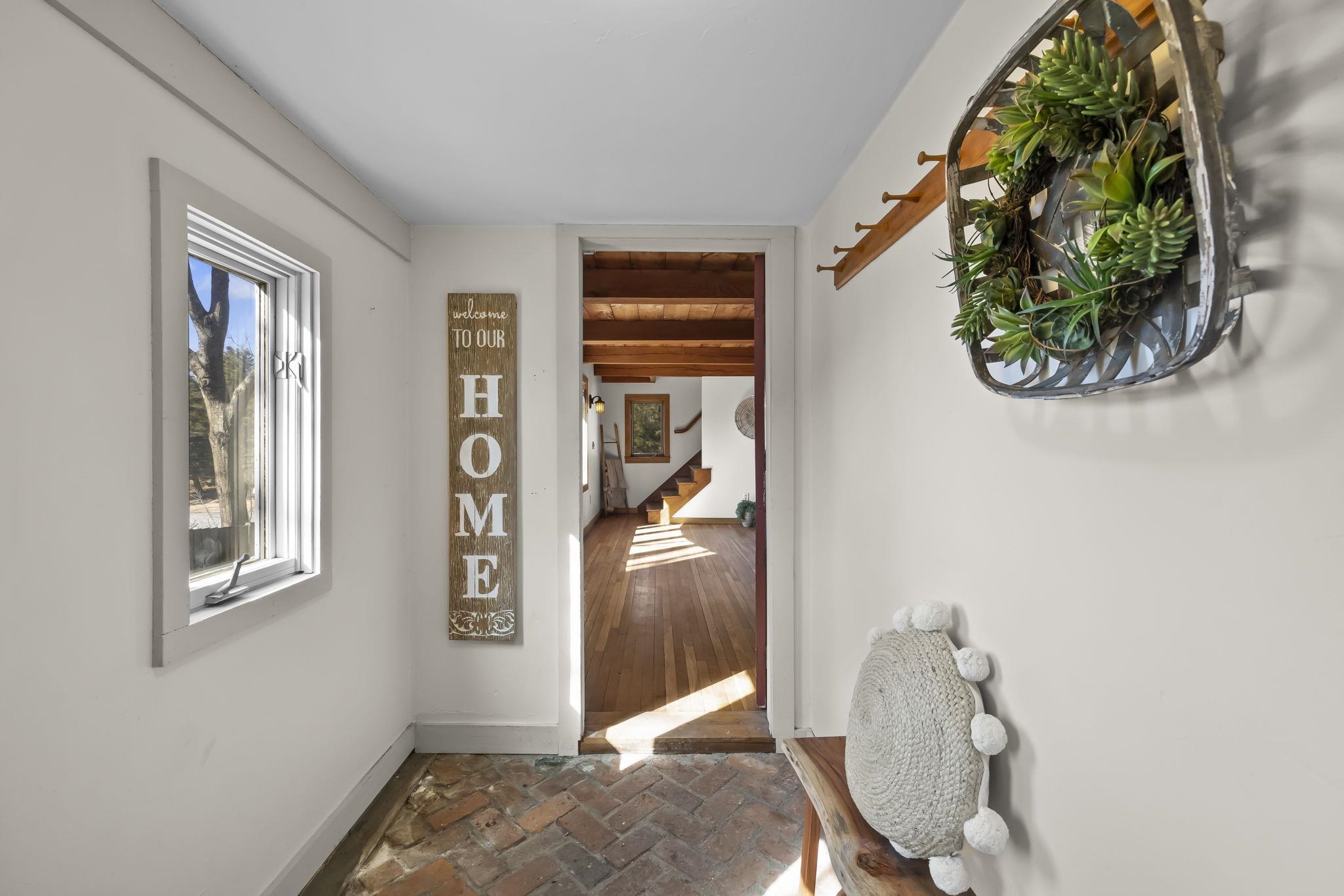 Weare, New Hampshire, 03281, United States, 2 Bedrooms Bedrooms, ,Residential,For Sale,1887155