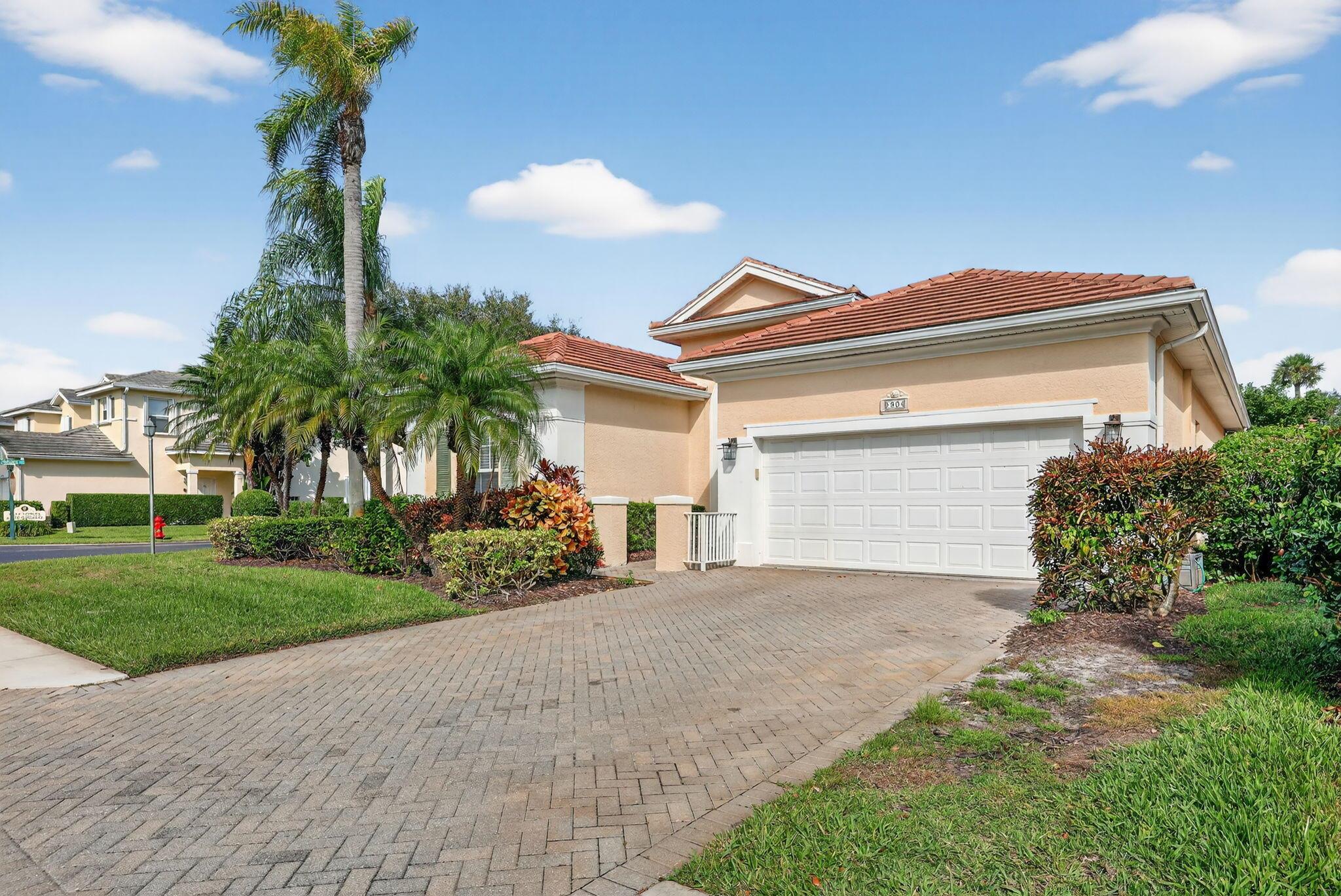 Fort Pierce, Florida, 34949, United States, 2 Bedrooms Bedrooms, ,2 BathroomsBathrooms,Residential,For Sale,1989196