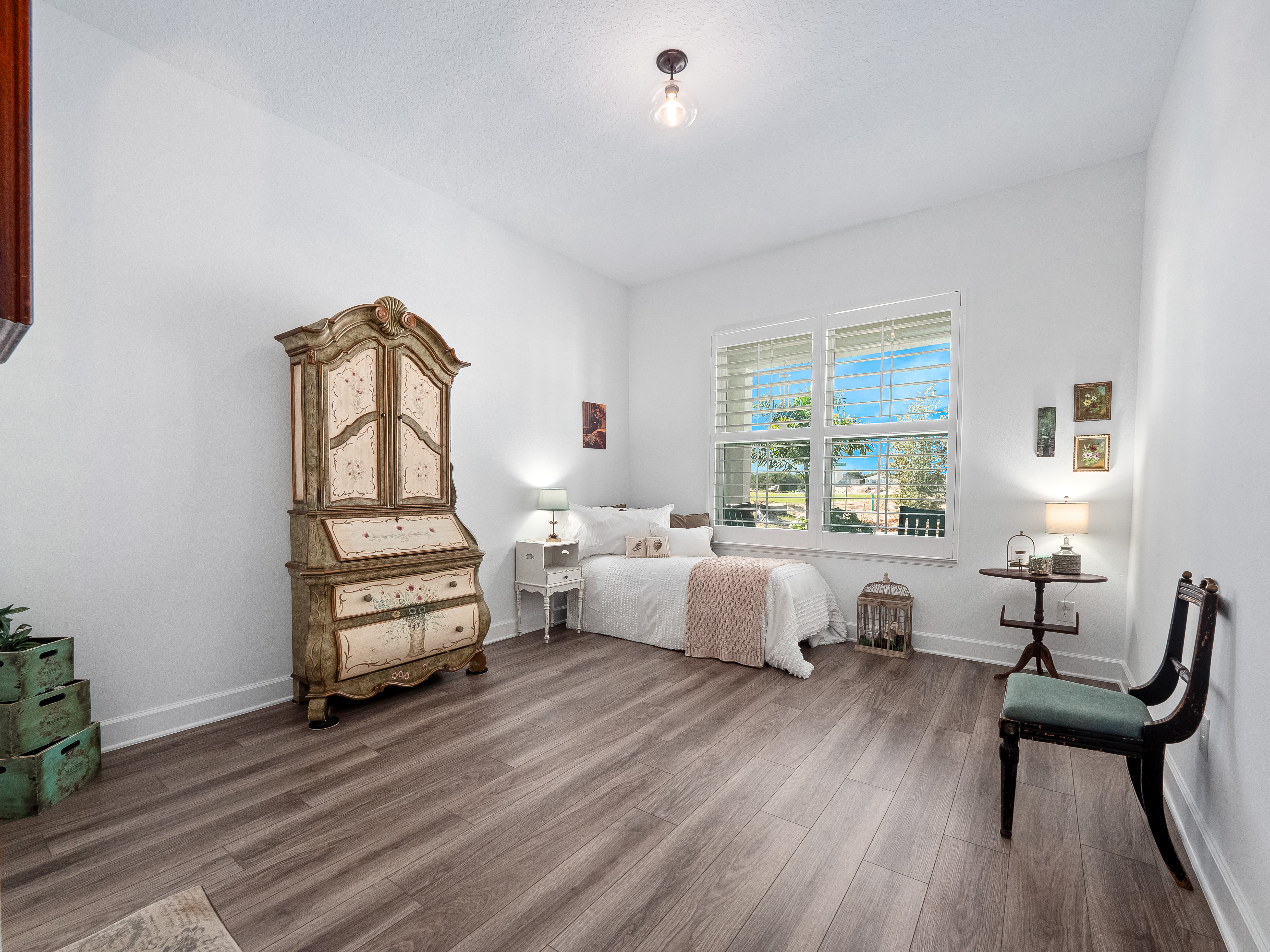 Winter Garden, Florida, 34787, United States, 5 Bedrooms Bedrooms, ,5 BathroomsBathrooms,Residential,For Sale,1914233