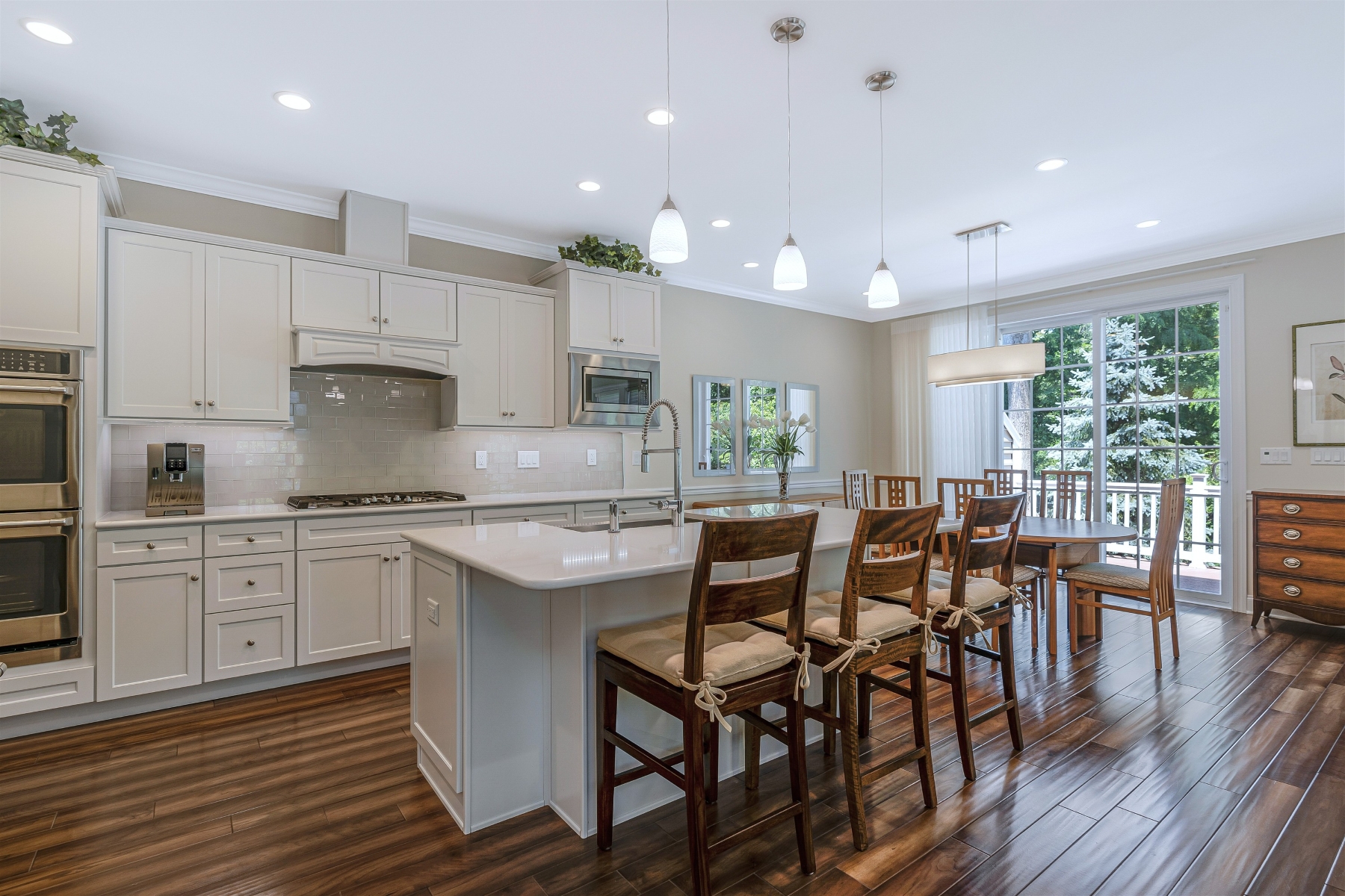  ?Residences at Columbia Park ? Impeccably Crafted End-Unit Townhome - 物件實景