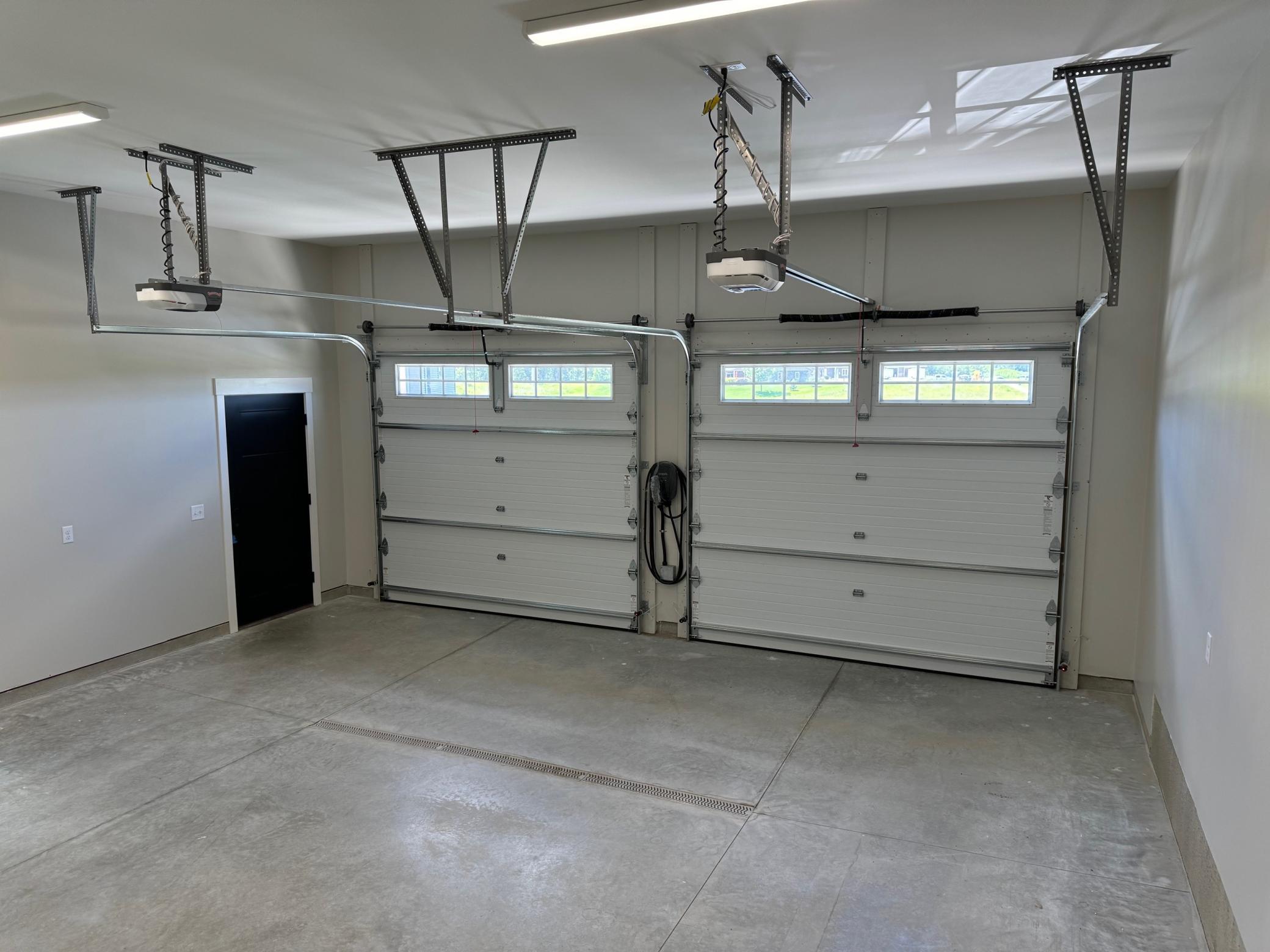 Albert Lea, Minnesota, 56007, United States, 4 Bedrooms Bedrooms, ,2 BathroomsBathrooms,Residential,For Sale,1981027