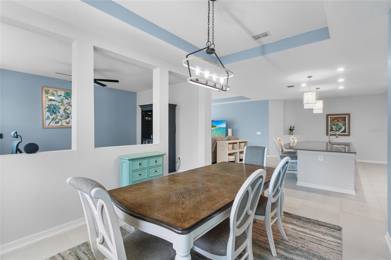 MOUNT DORA, Florida, 32757, United States, 4 Bedrooms Bedrooms, ,4 BathroomsBathrooms,Residential,For Sale,1978918