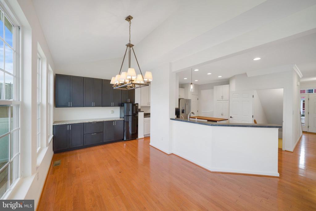 Milton, Delaware, 19968, United States, 4 Bedrooms Bedrooms, ,4 BathroomsBathrooms,Residential,For Sale,1999032