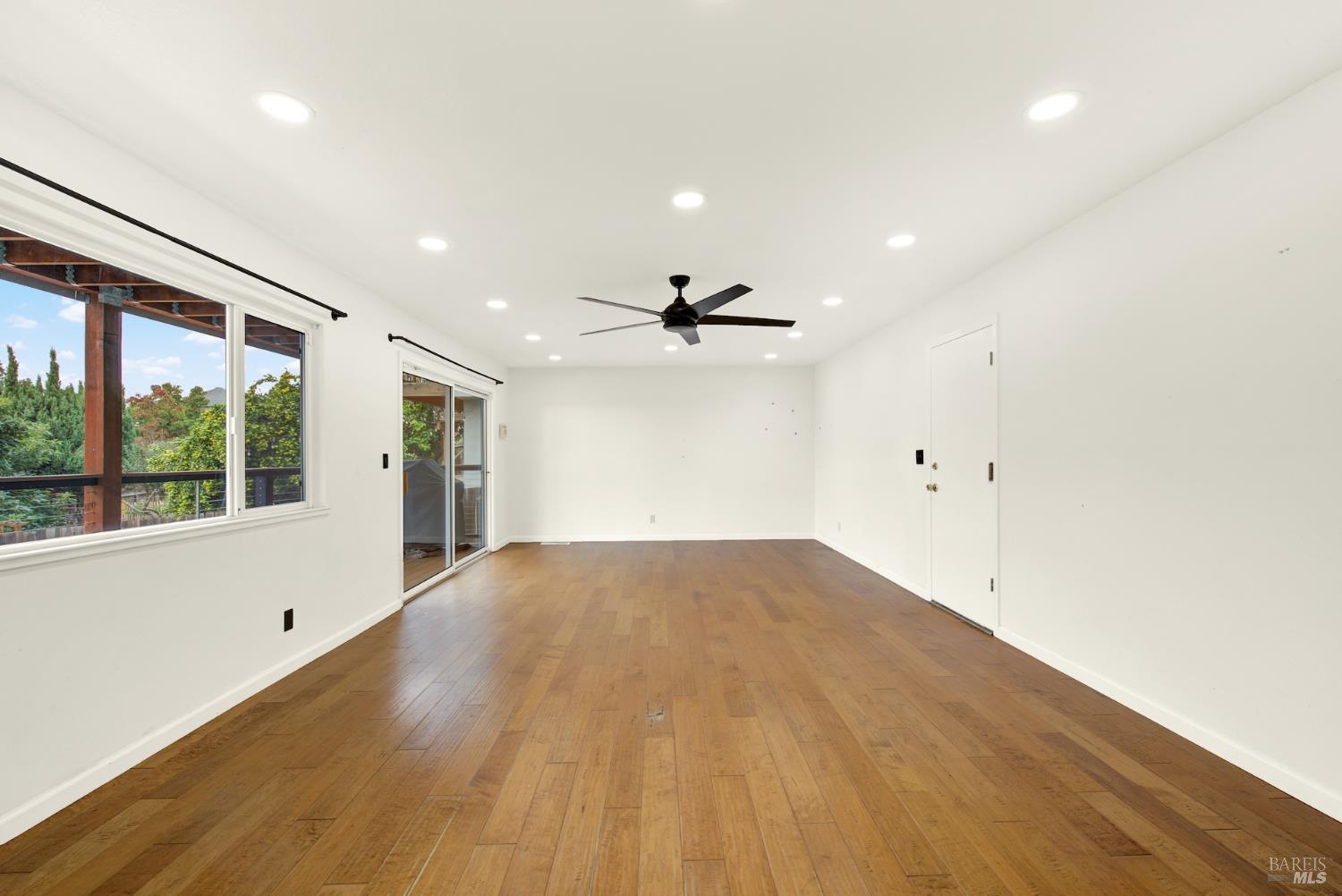 Benicia, California, 94510, United States, 4 Bedrooms Bedrooms, ,3 BathroomsBathrooms,Residential,For Sale,1989511