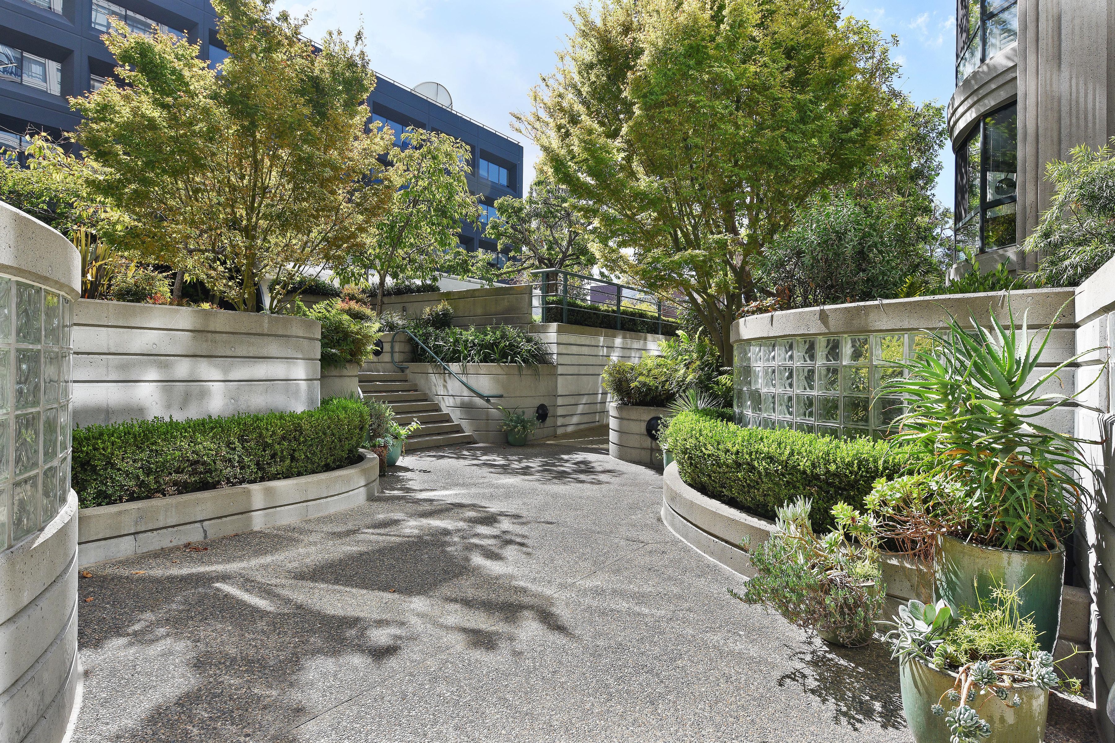  Bright Contemporary City View Condo - 物件實景