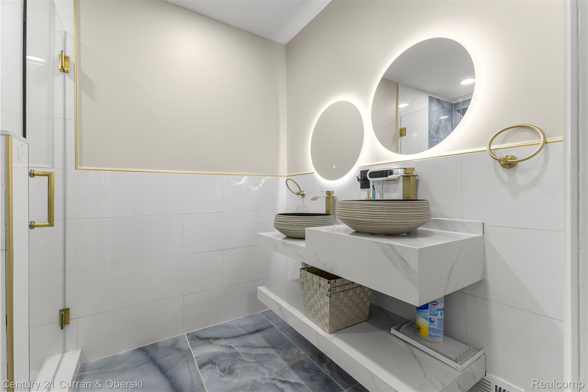 Dearborn Heights, Michigan, 48127, United States, 3 Bedrooms Bedrooms, ,4 BathroomsBathrooms,Residential,For Sale,2015312