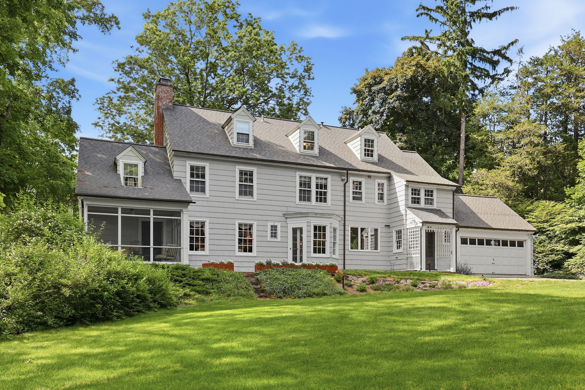  Timeless 1920s Colonial: A Historic Fairfield Grand Dame - 物件實景