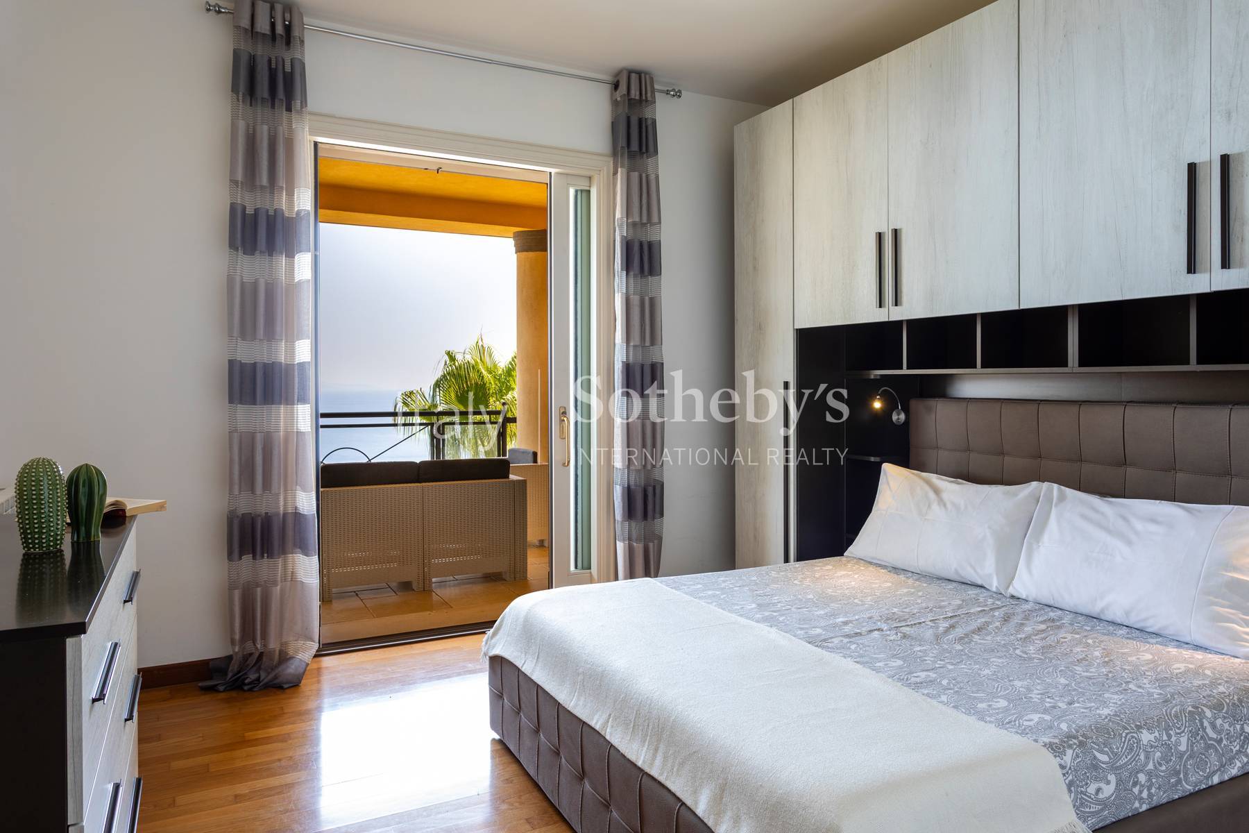 Sea-view apartment in an exclusive residence - 物件實景