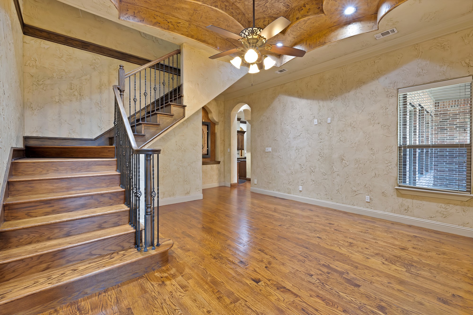 Mansfield, Texas, 76063, United States, 5 Bedrooms Bedrooms, ,5 BathroomsBathrooms,Residential,For Sale,1796537