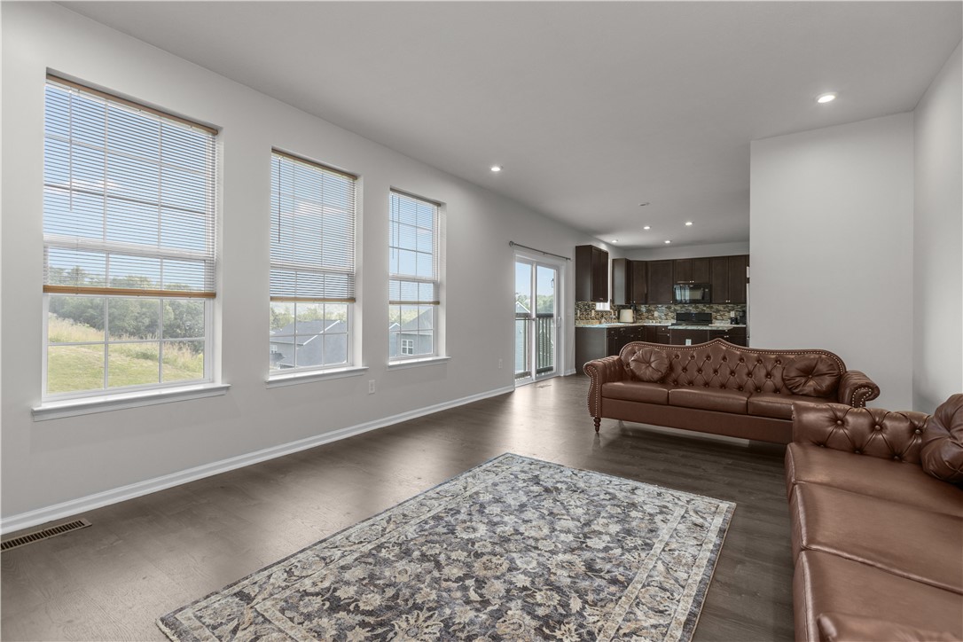 South Park, Pennsylvania, 15129, United States, 4 Bedrooms Bedrooms, ,3 BathroomsBathrooms,Residential,For Sale,1876041
