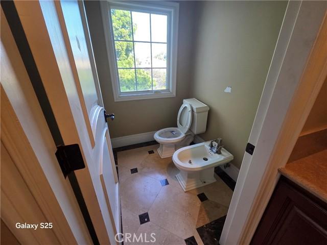 Downey, California, 90240, United States, 5 Bedrooms Bedrooms, ,6 BathroomsBathrooms,Residential,For Sale,1850921