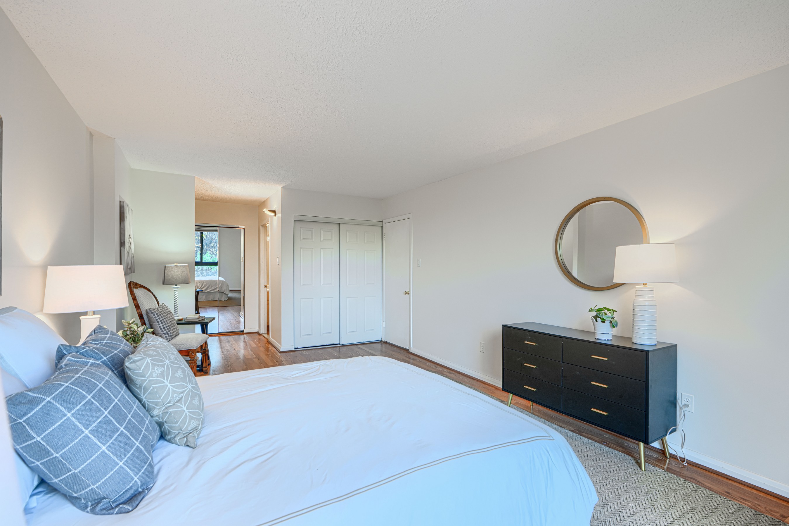  GUILFORD - 物件實景