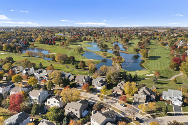 Lake in the Hills, Illinois, 60156, United States, 4 Bedrooms Bedrooms, ,3 BathroomsBathrooms,Residential,For Sale,1987015