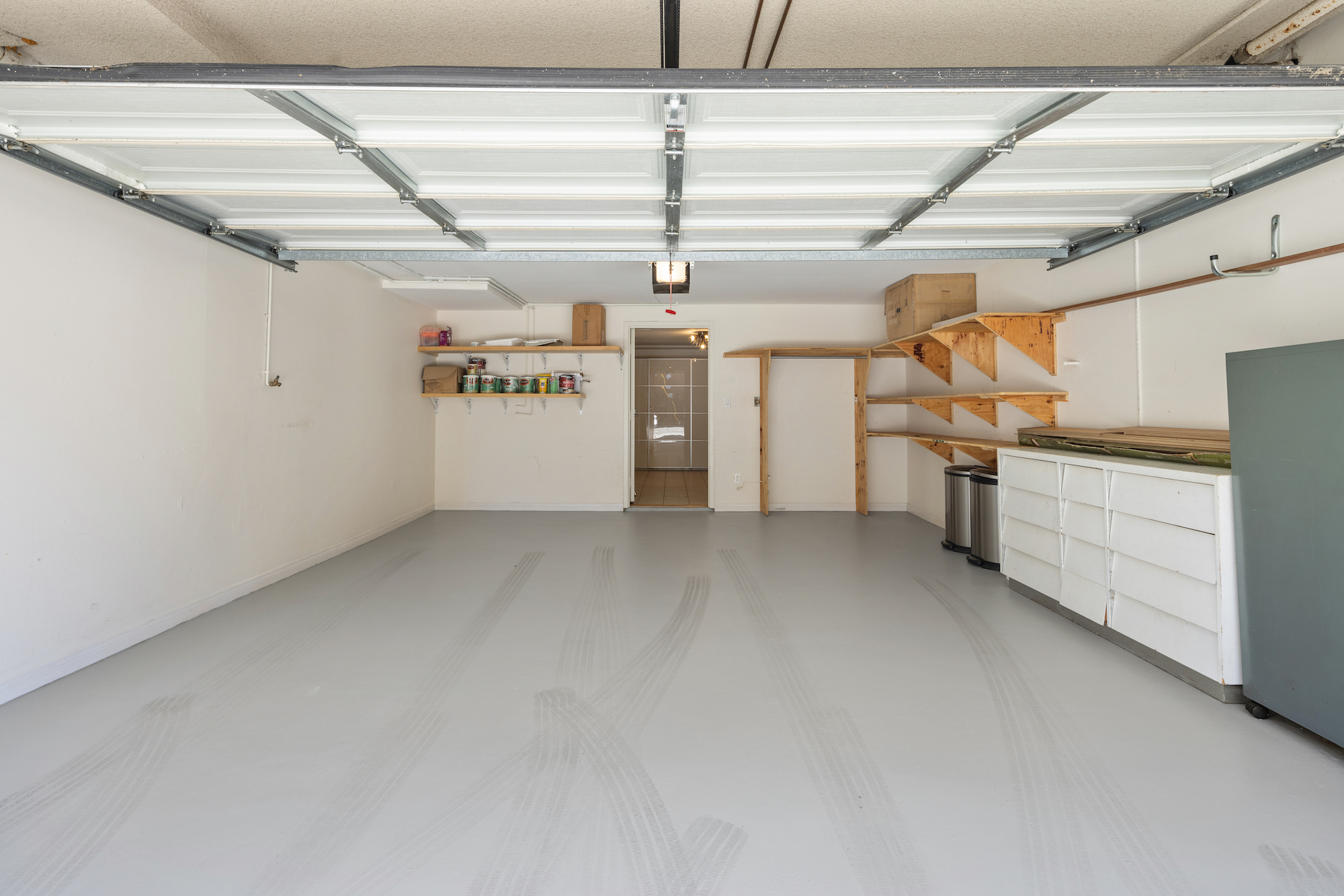 Los Angeles, California, 90025, United States, 2 Bedrooms Bedrooms, ,3 BathroomsBathrooms,Residential,For Sale,1860542