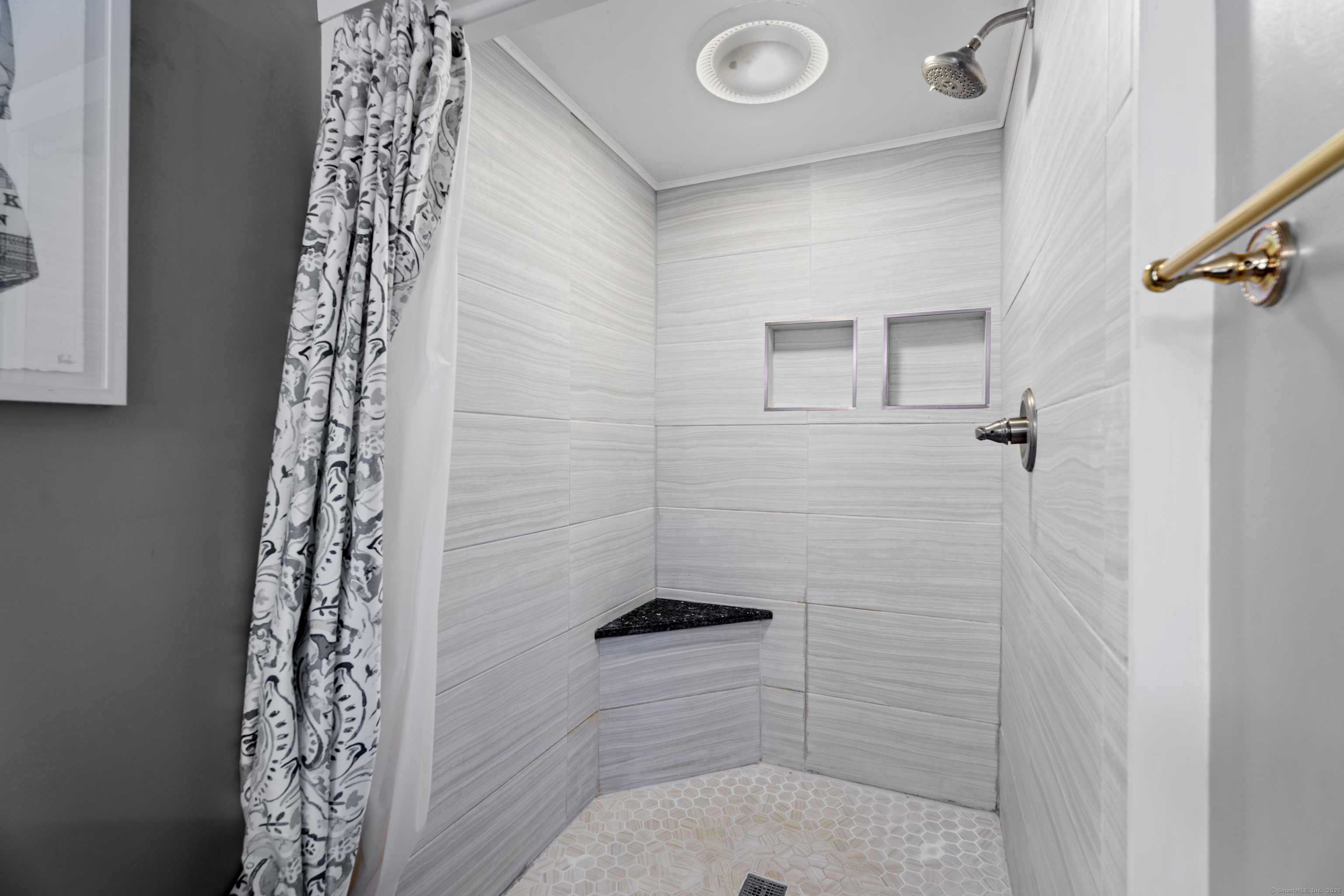 East Haddam, Connecticut, 06423, United States, 3 Bedrooms Bedrooms, ,2 BathroomsBathrooms,Residential,For Sale,1840109