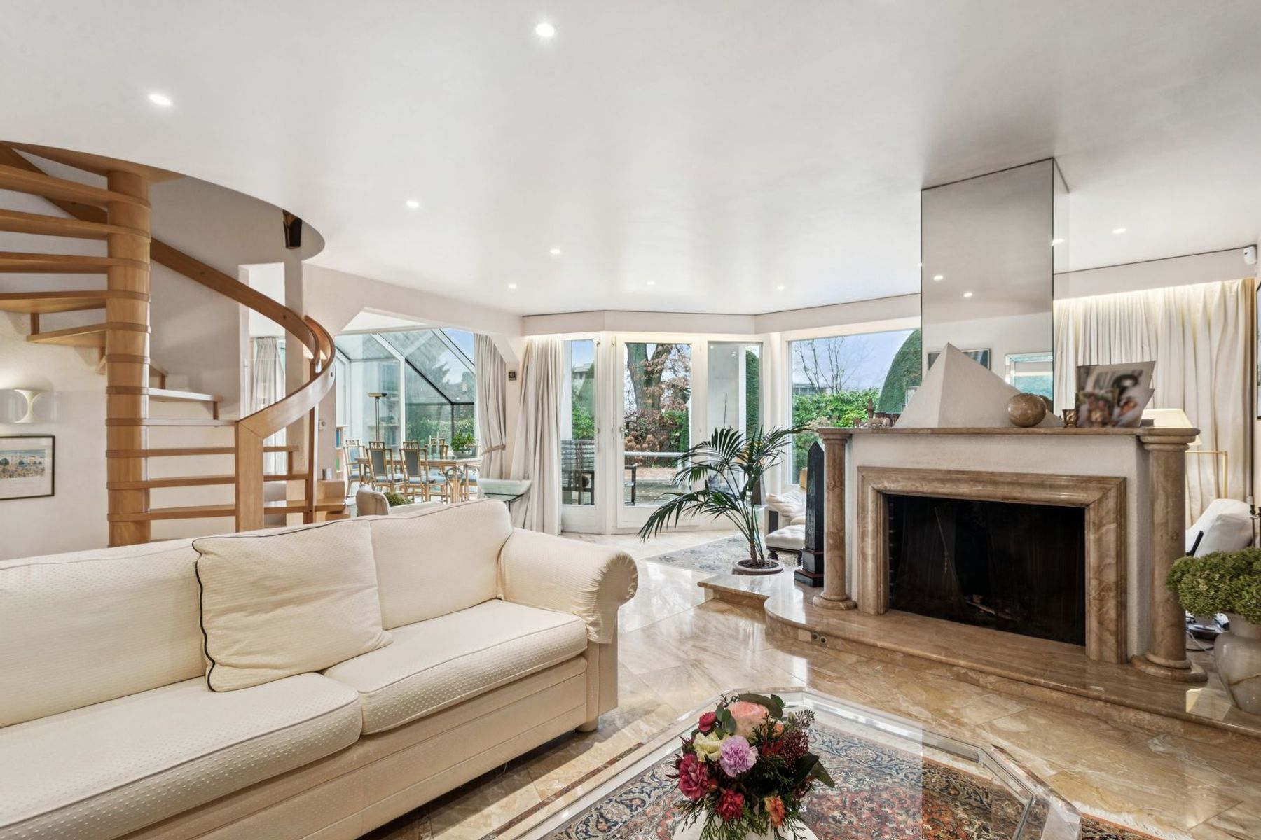  Superb 10-room semi-detached house with investment apartment - 物件實景