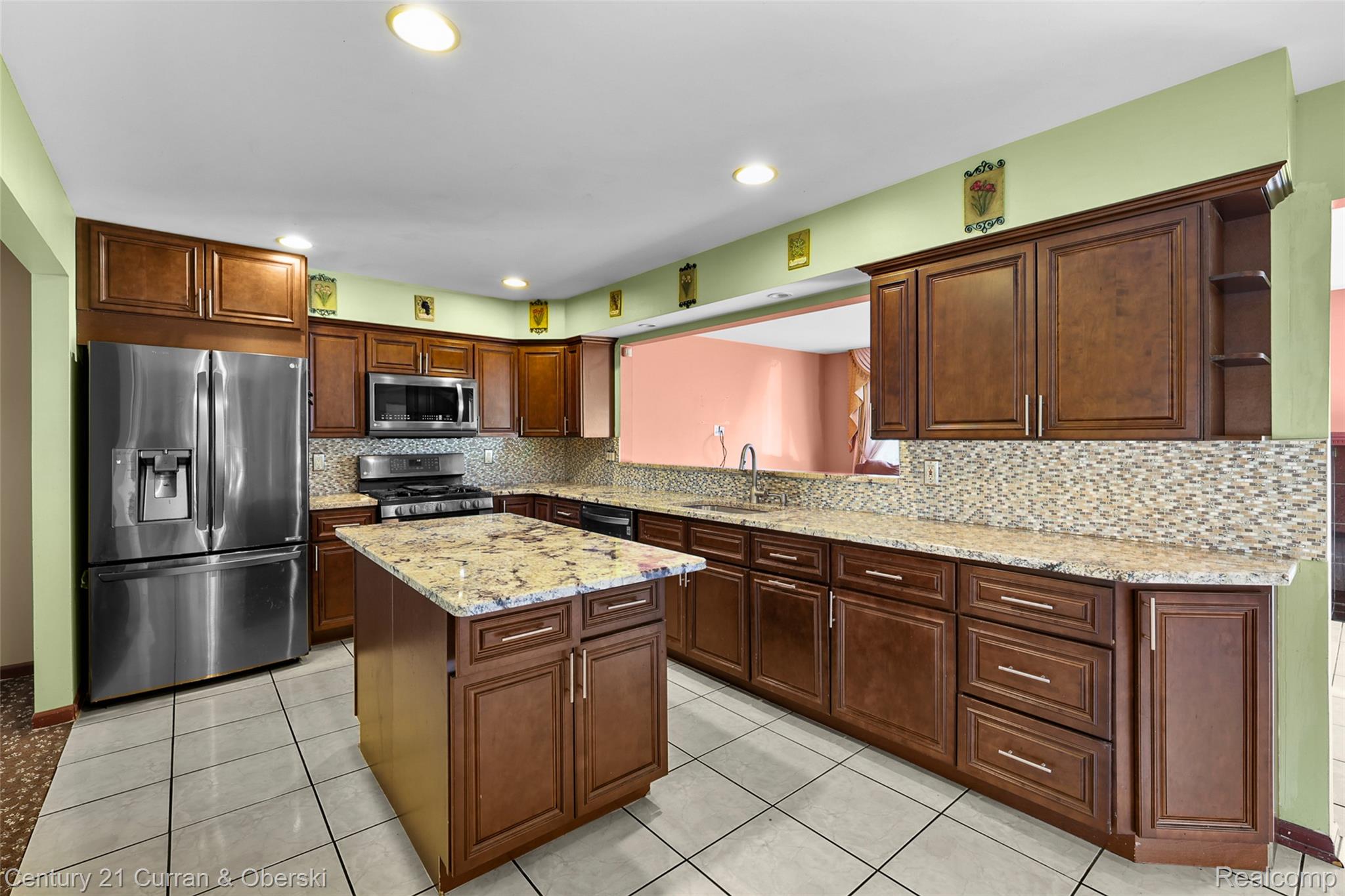 Dearborn, Michigan, 48126, United States, 4 Bedrooms Bedrooms, ,4 BathroomsBathrooms,Residential,For Sale,1974574