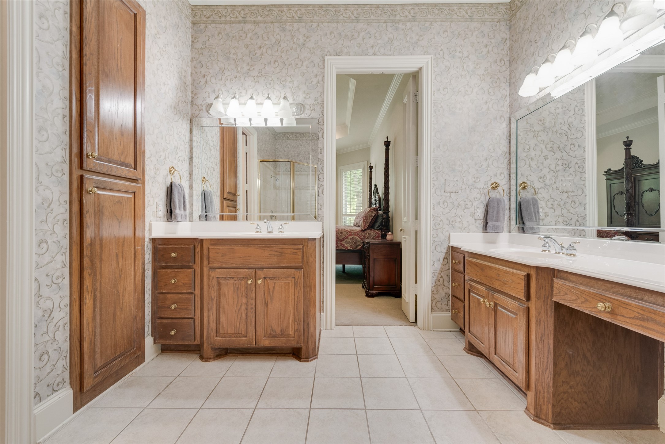 Heath, Texas, 75032, United States, 5 Bedrooms Bedrooms, ,4 BathroomsBathrooms,Residential,For Sale,1847303
