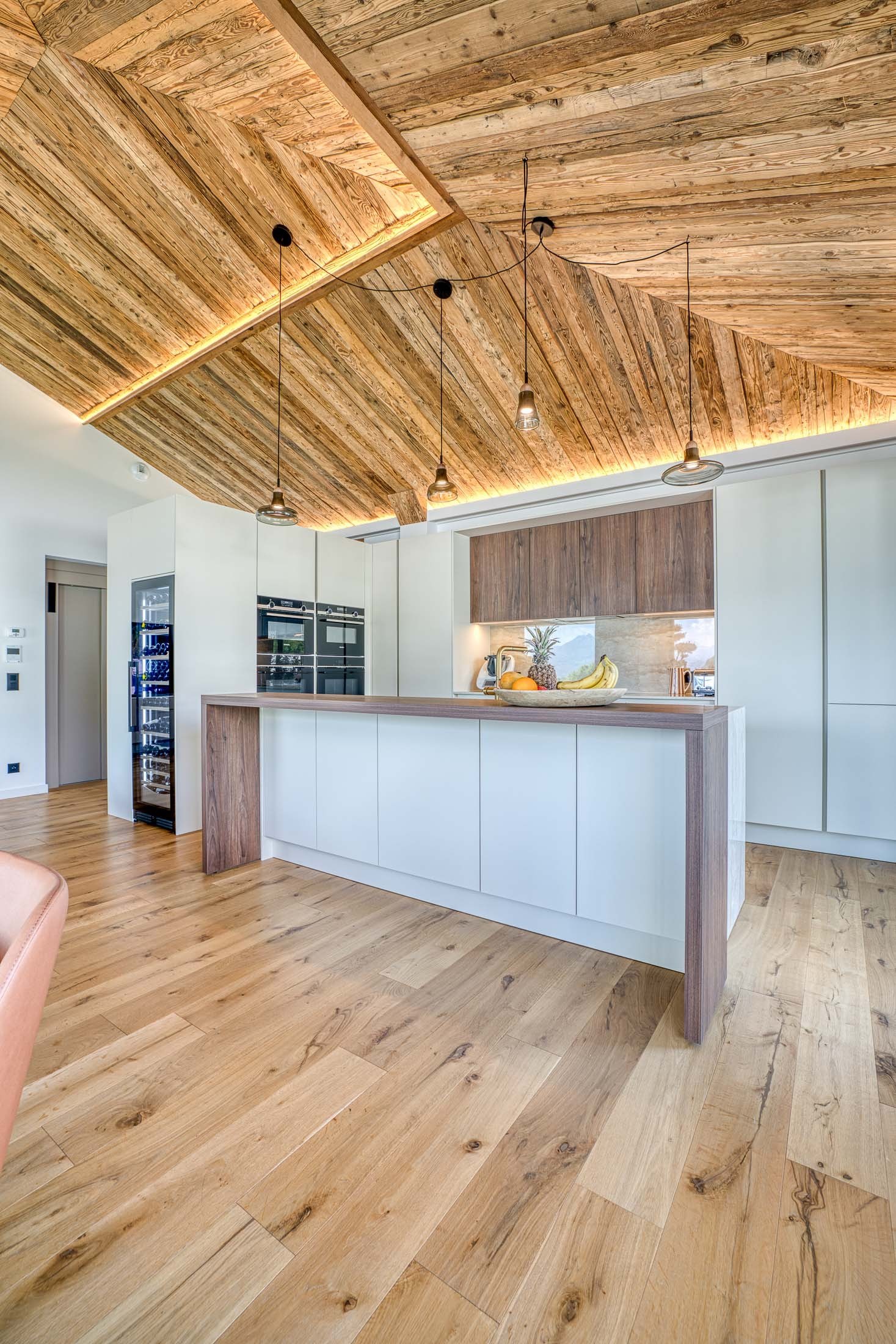  Modern villa with lake and mountain views - 物件實景