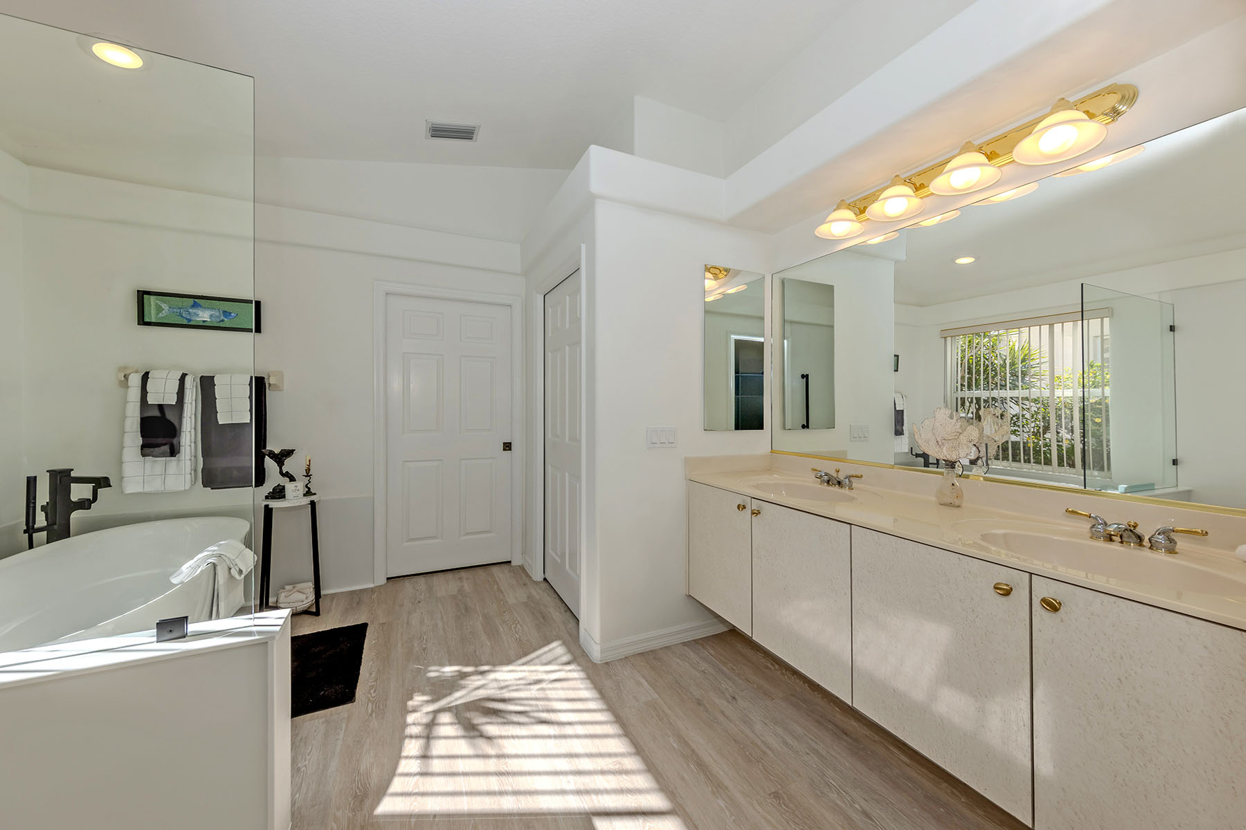  PELICAN POINTE GOLF & COUNTRY CLUB - 物件實景