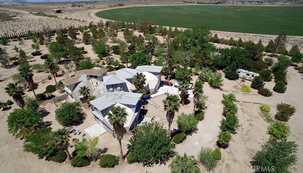 Newberry Springs, California, 92365, United States, 4 Bedrooms Bedrooms, ,6 BathroomsBathrooms,Residential,For Sale,1990195