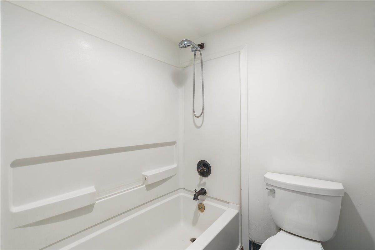 Wailuku, Hawaii, 96793, United States, 2 Bedrooms Bedrooms, ,2 BathroomsBathrooms,Residential,For Sale,1849060