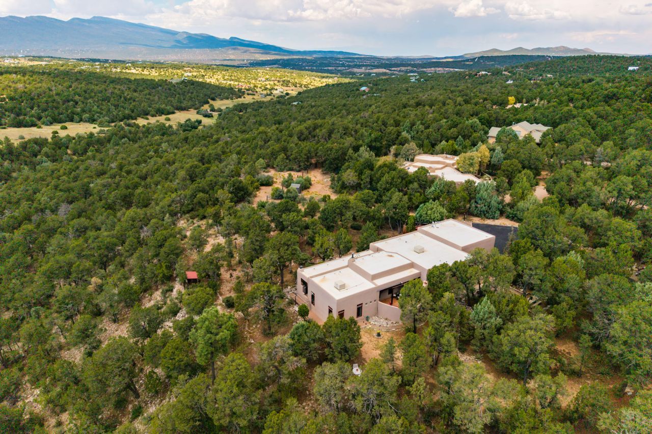 Tijeras, New Mexico, 87059, United States, 4 Bedrooms Bedrooms, ,2 BathroomsBathrooms,Residential,For Sale,1940446