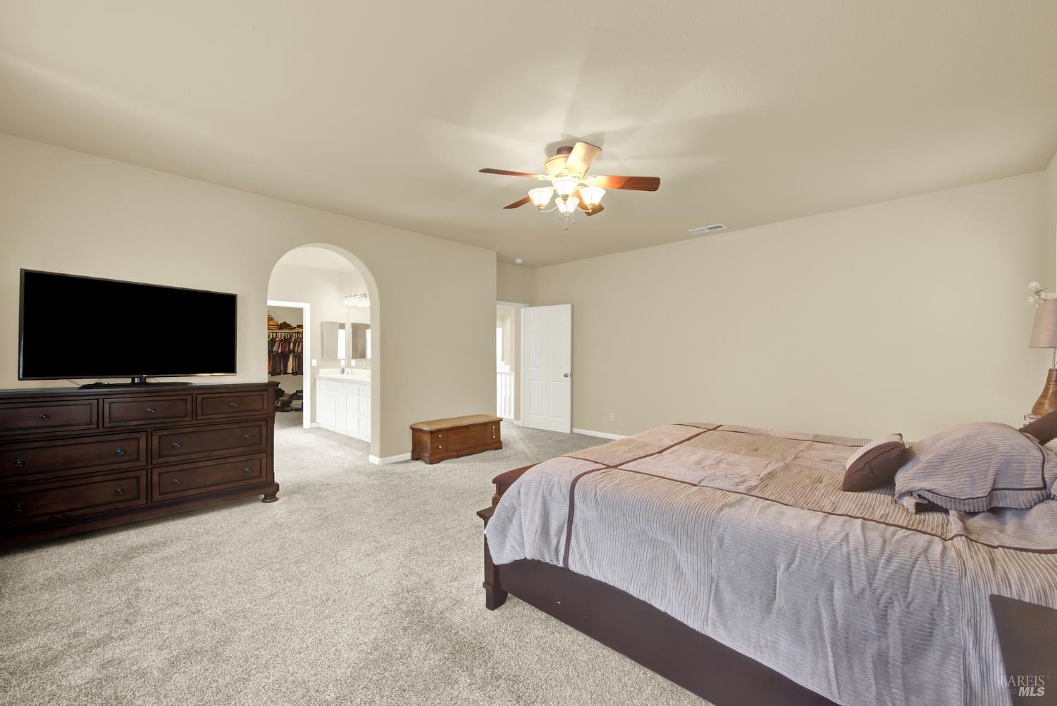 Fairfield, California, 94534, United States, 5 Bedrooms Bedrooms, ,4 BathroomsBathrooms,Residential,For Sale,1892919