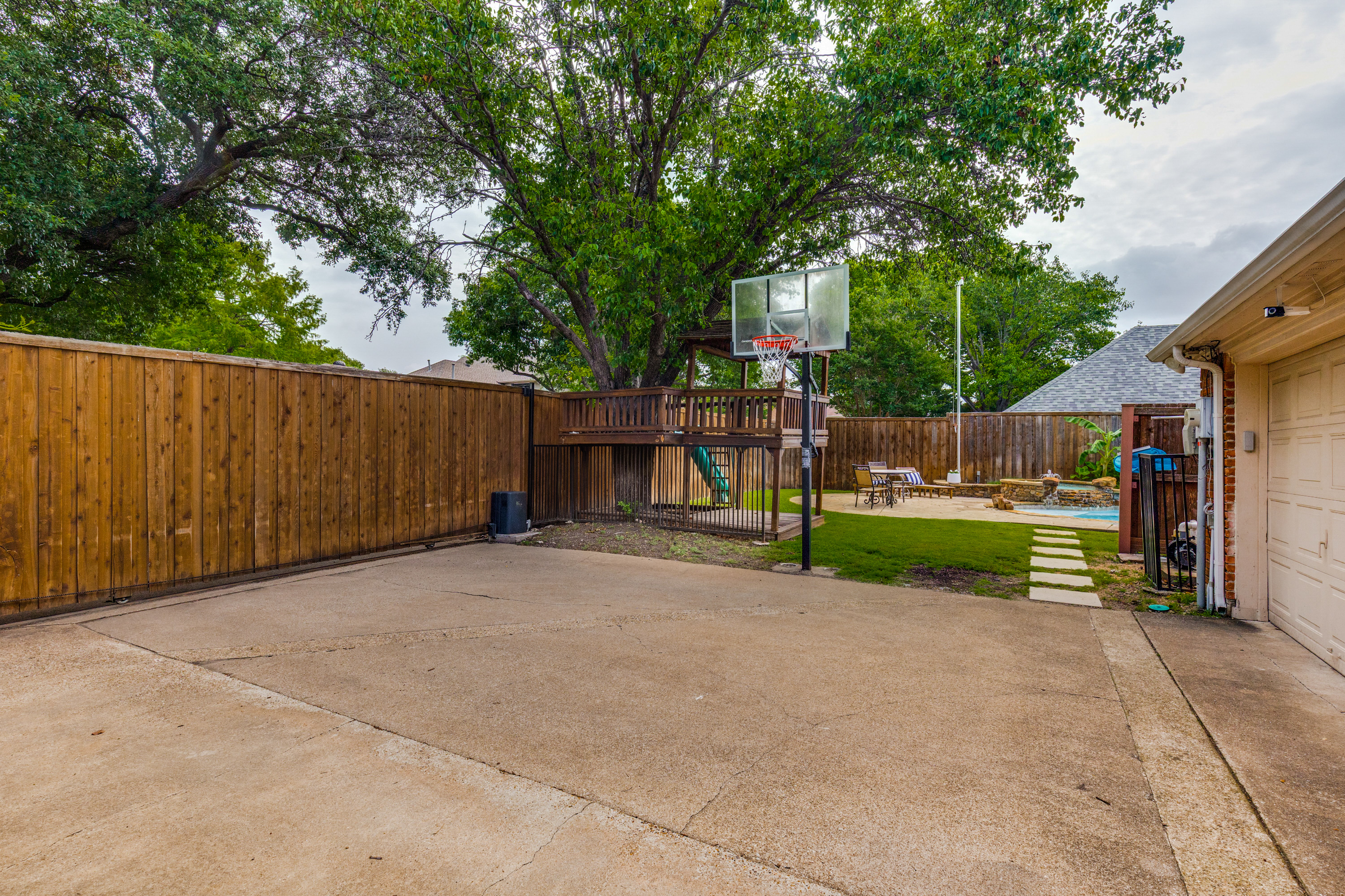  A North Dallas Gem in the Heart of the Tollway Corridor - 物件實景