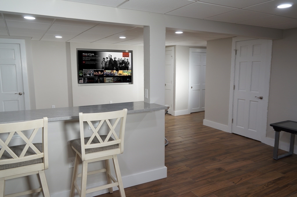 North Reading, Massachusetts, 01864, United States, 4 Bedrooms Bedrooms, ,3 BathroomsBathrooms,Residential,For Sale,1980722