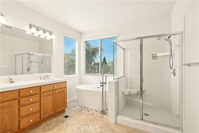 Chowchilla, California, 93610, United States, 5 Bedrooms Bedrooms, ,4 BathroomsBathrooms,Residential,For Sale,2005891