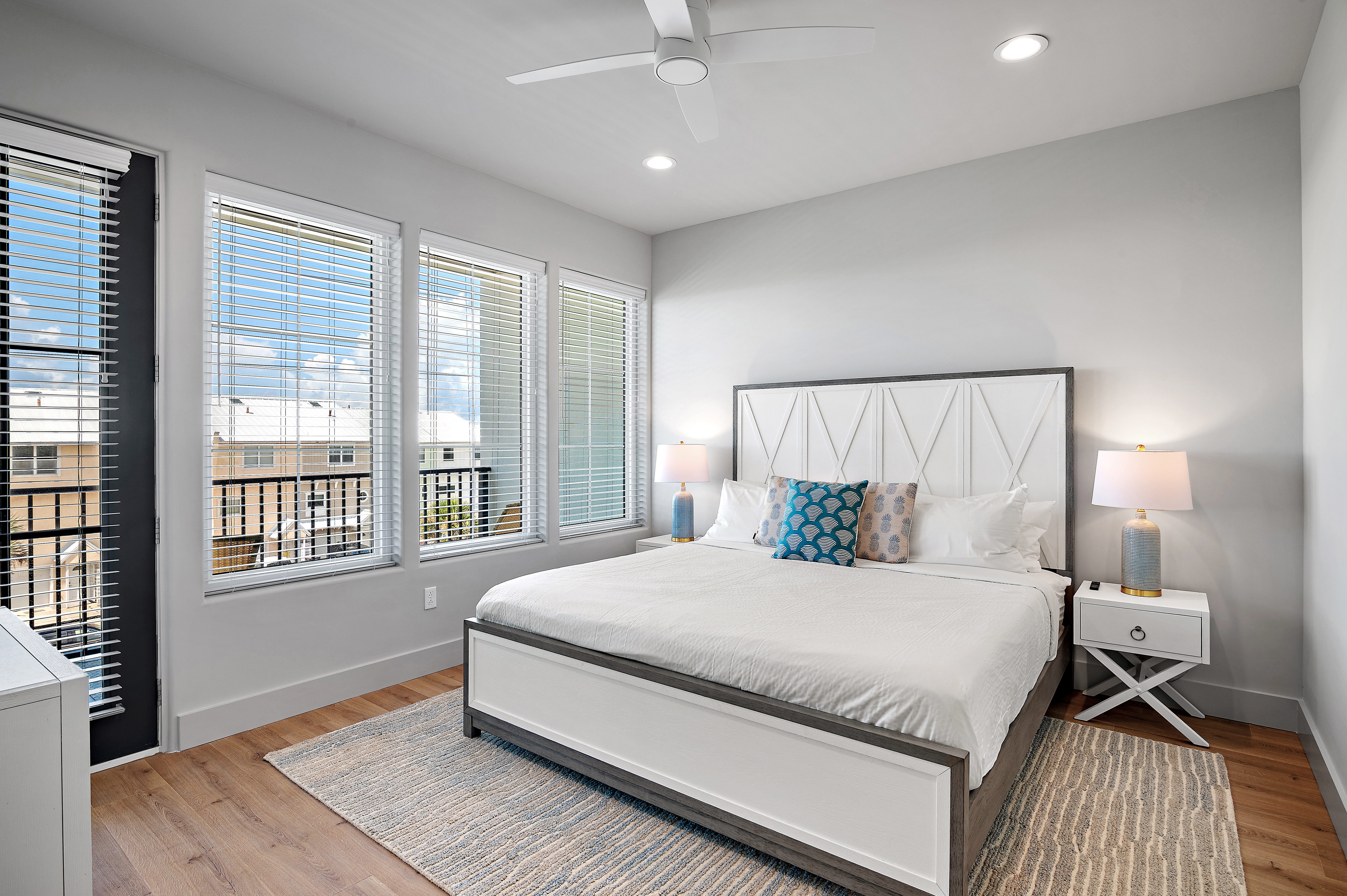  Luxury Concrete Gulf View Townhome - 物件實景
