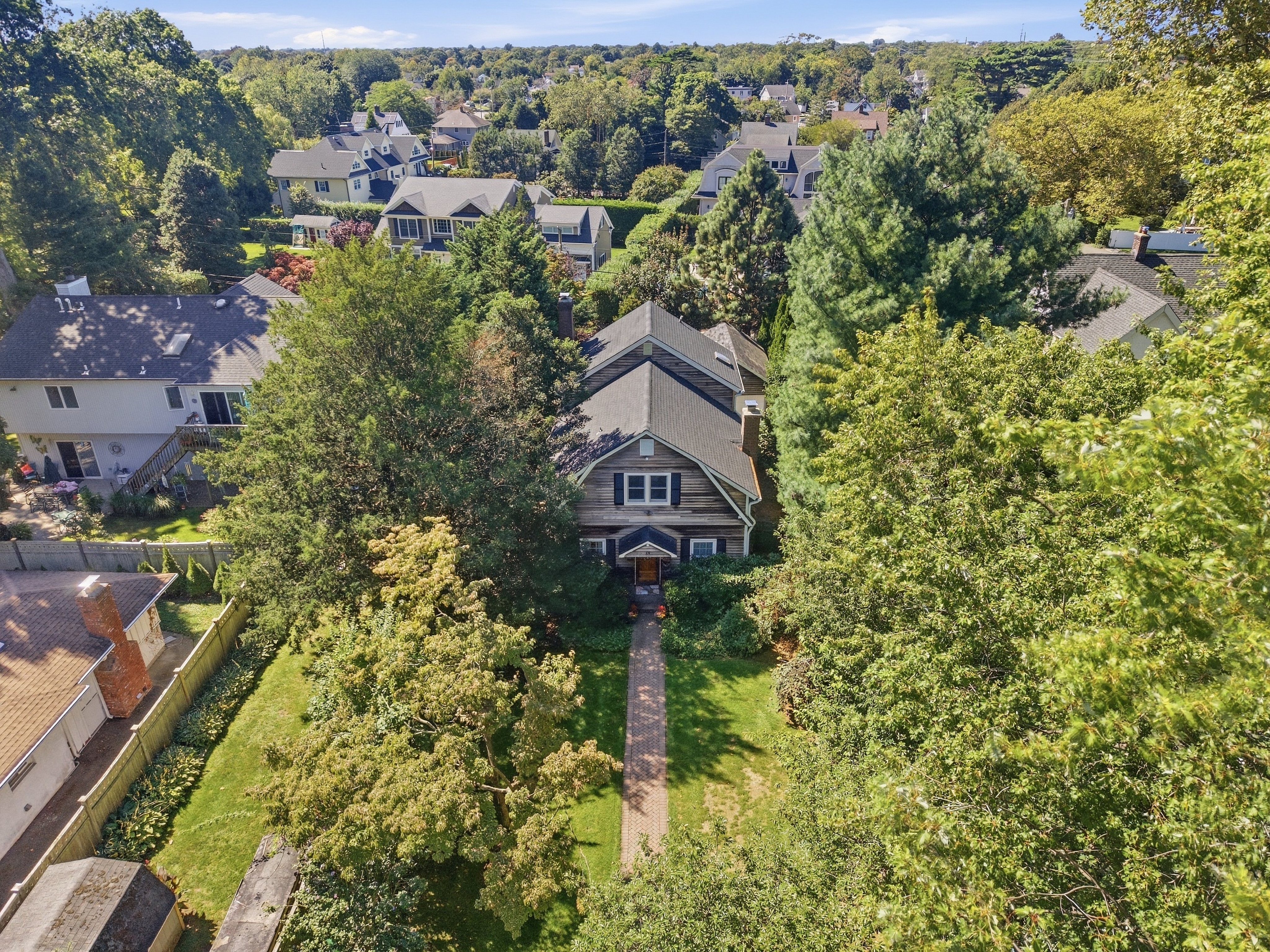  16 Stuart Avenue, Babylon, NY, 11702 - 物件實景