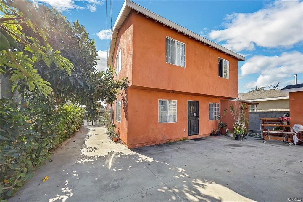 Huntington Park, California, 90255, United States, 4 Bedrooms Bedrooms, ,Residential,For Sale,1978486