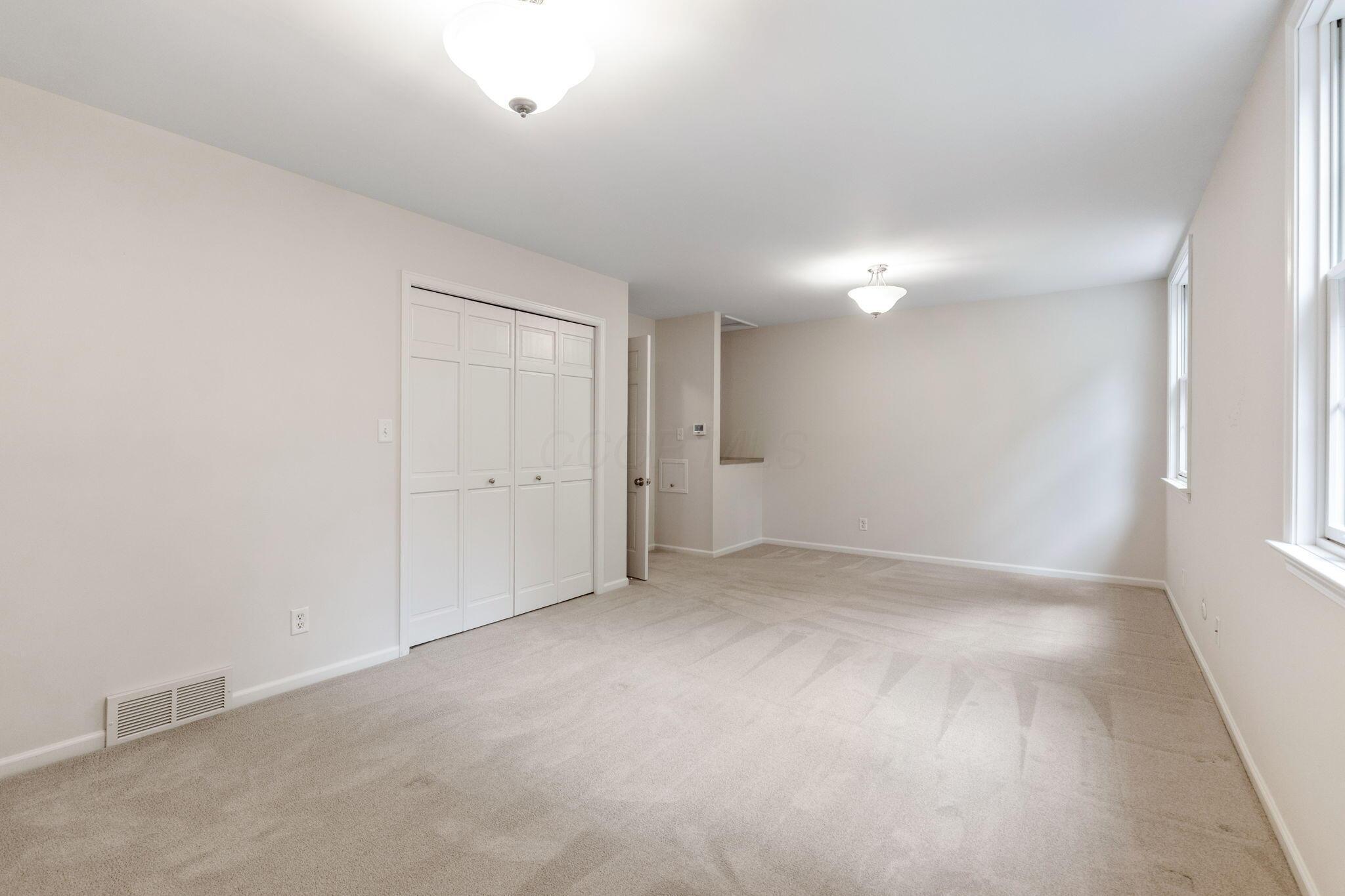 Marion, Ohio, 43302, United States, 5 Bedrooms Bedrooms, ,4 BathroomsBathrooms,Residential,For Sale,1995862