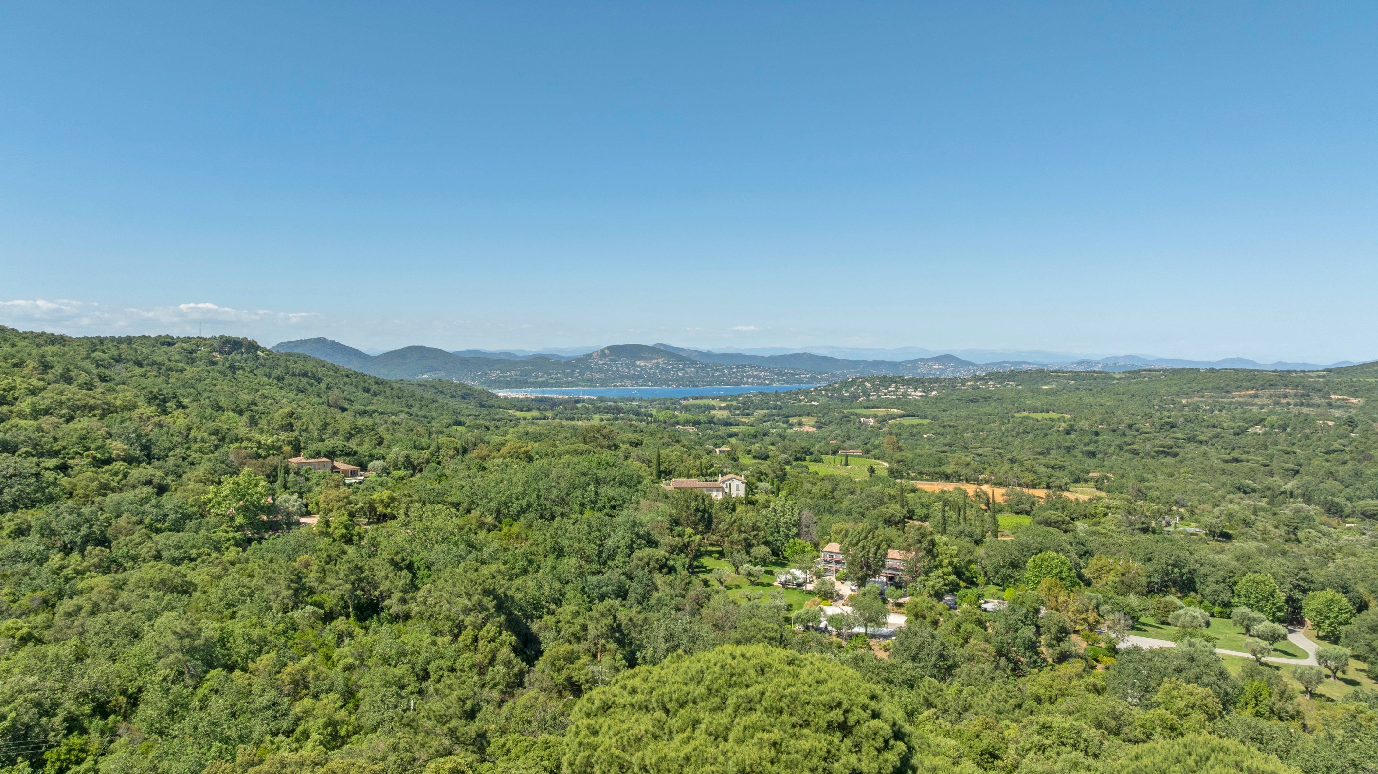  Gassin luxury estate with sea views, guest house and 13 446 sqm landscaped grou… - 物件實景